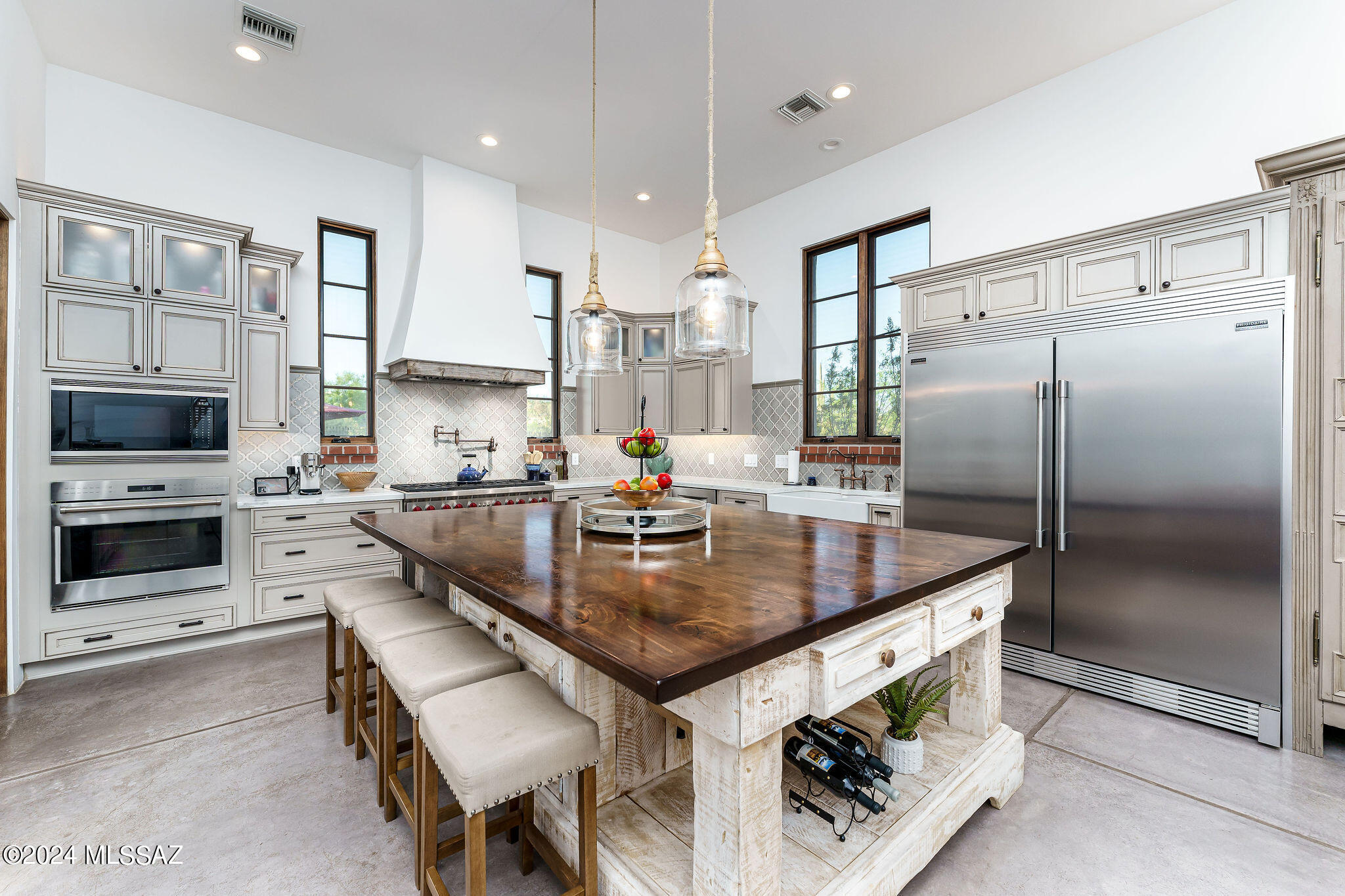 4114 W Adobe Ranch Place