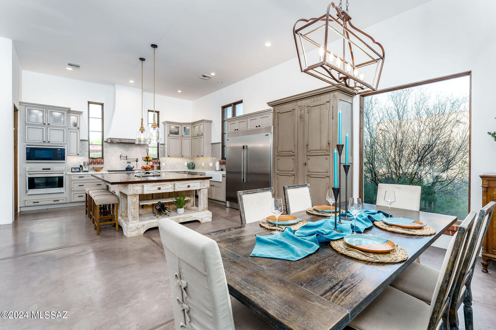 4114 W Adobe Ranch Place