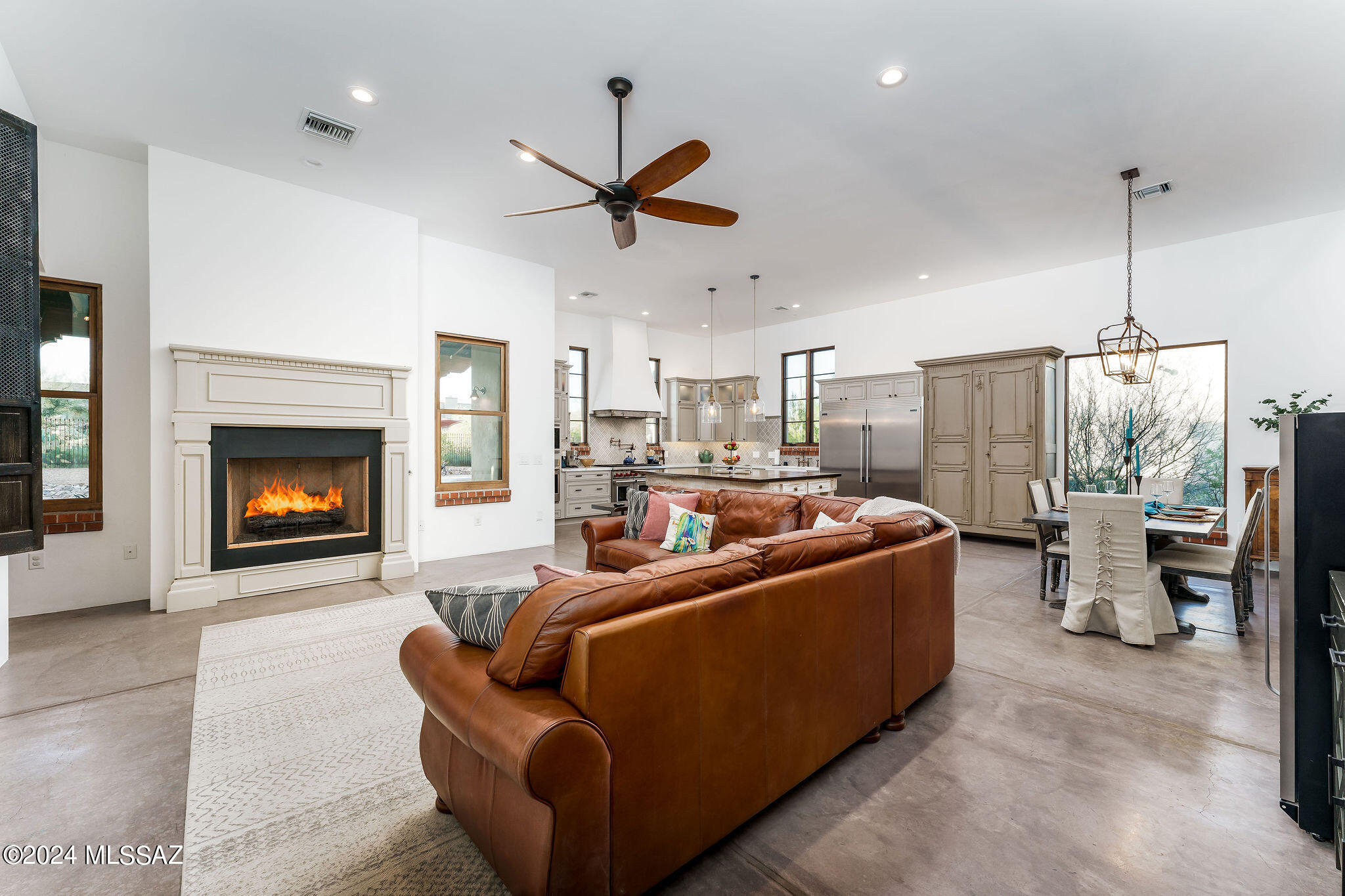 4114 W Adobe Ranch Place