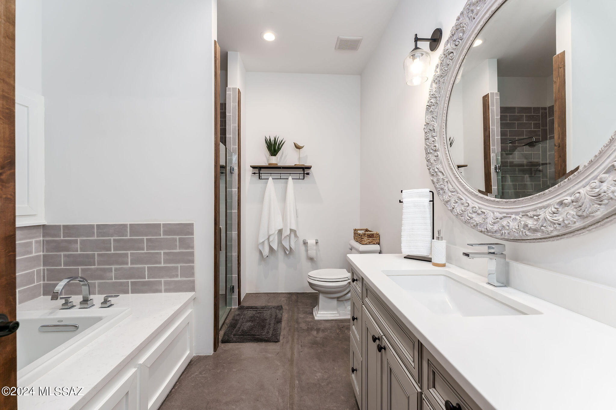 4114 W Adobe Ranch Place