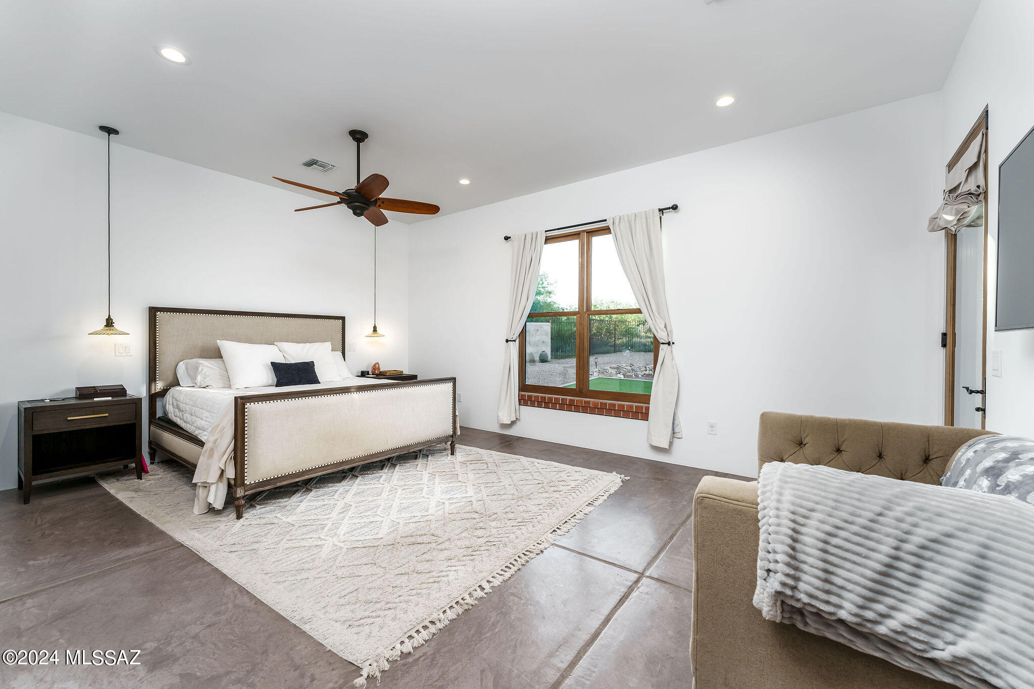 4114 W Adobe Ranch Place