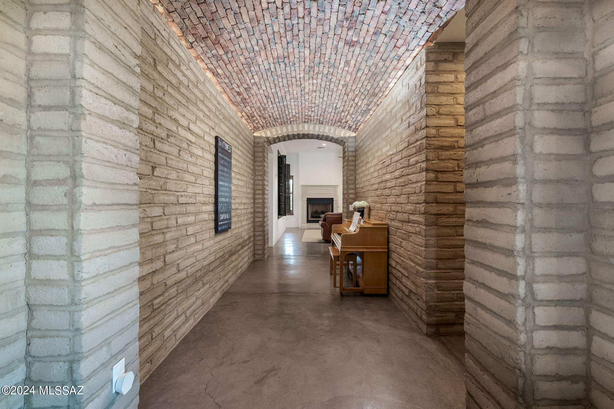 4114 W Adobe Ranch Place