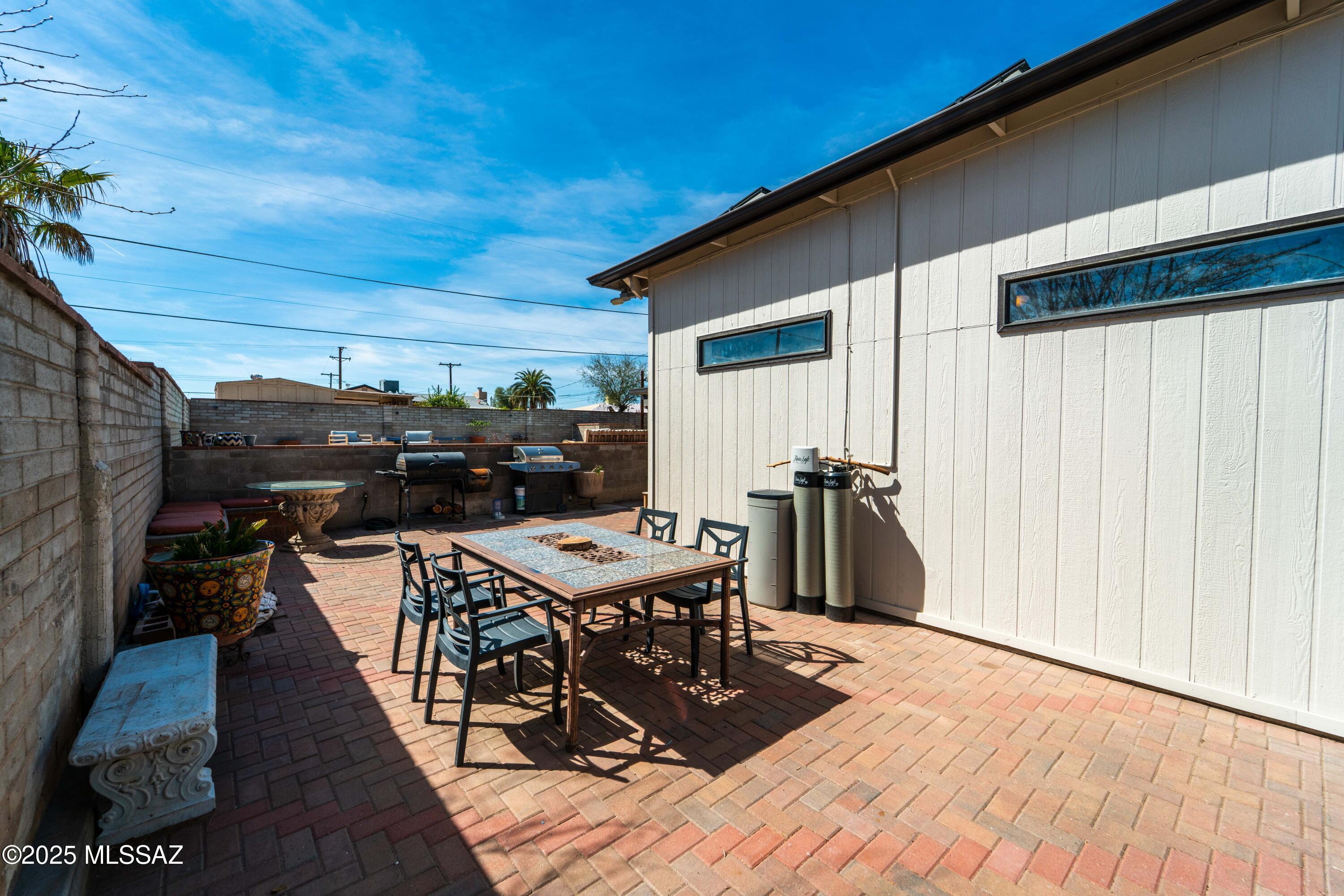 502 E Smoot Drive