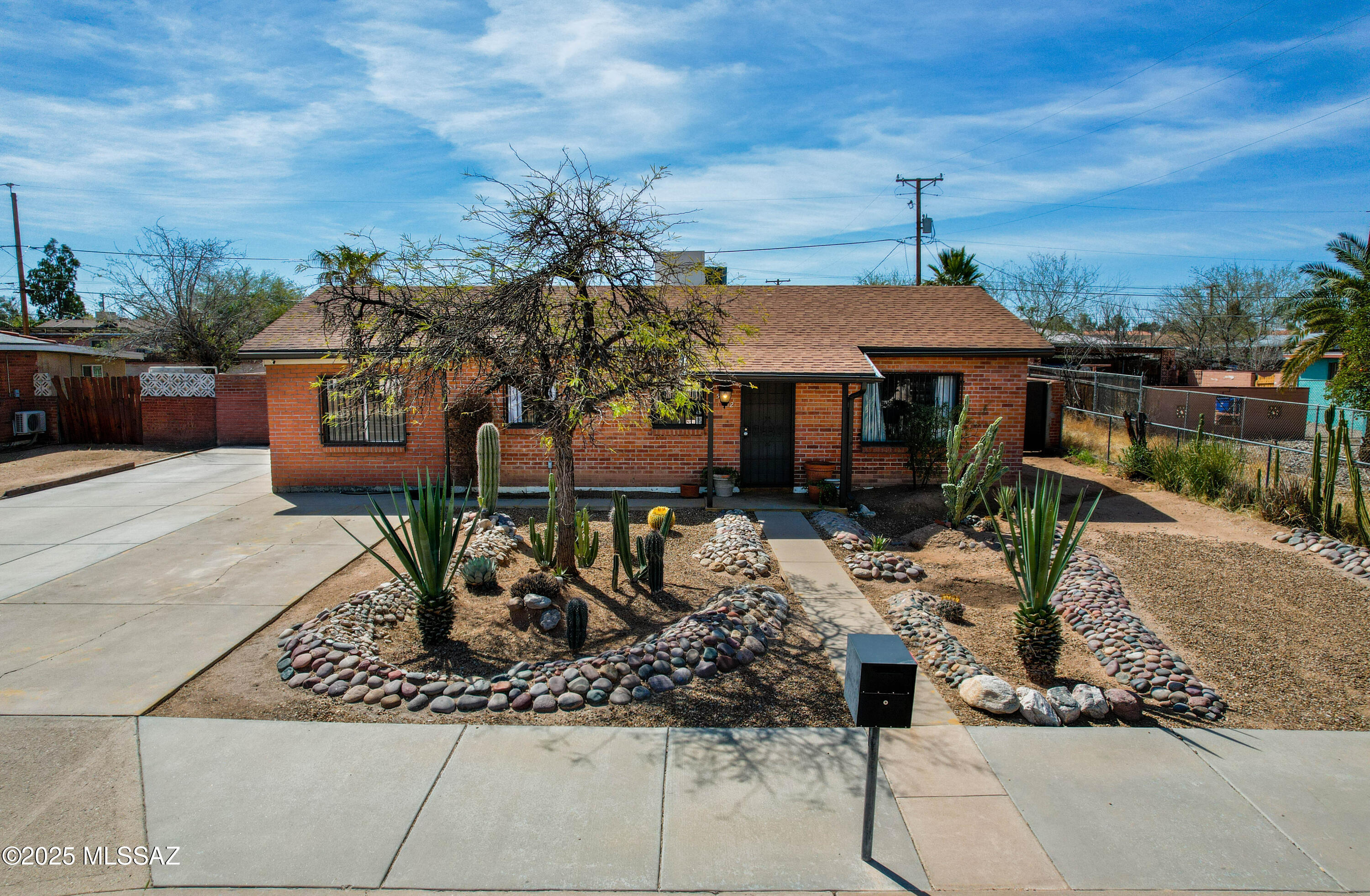 502 E Smoot Drive