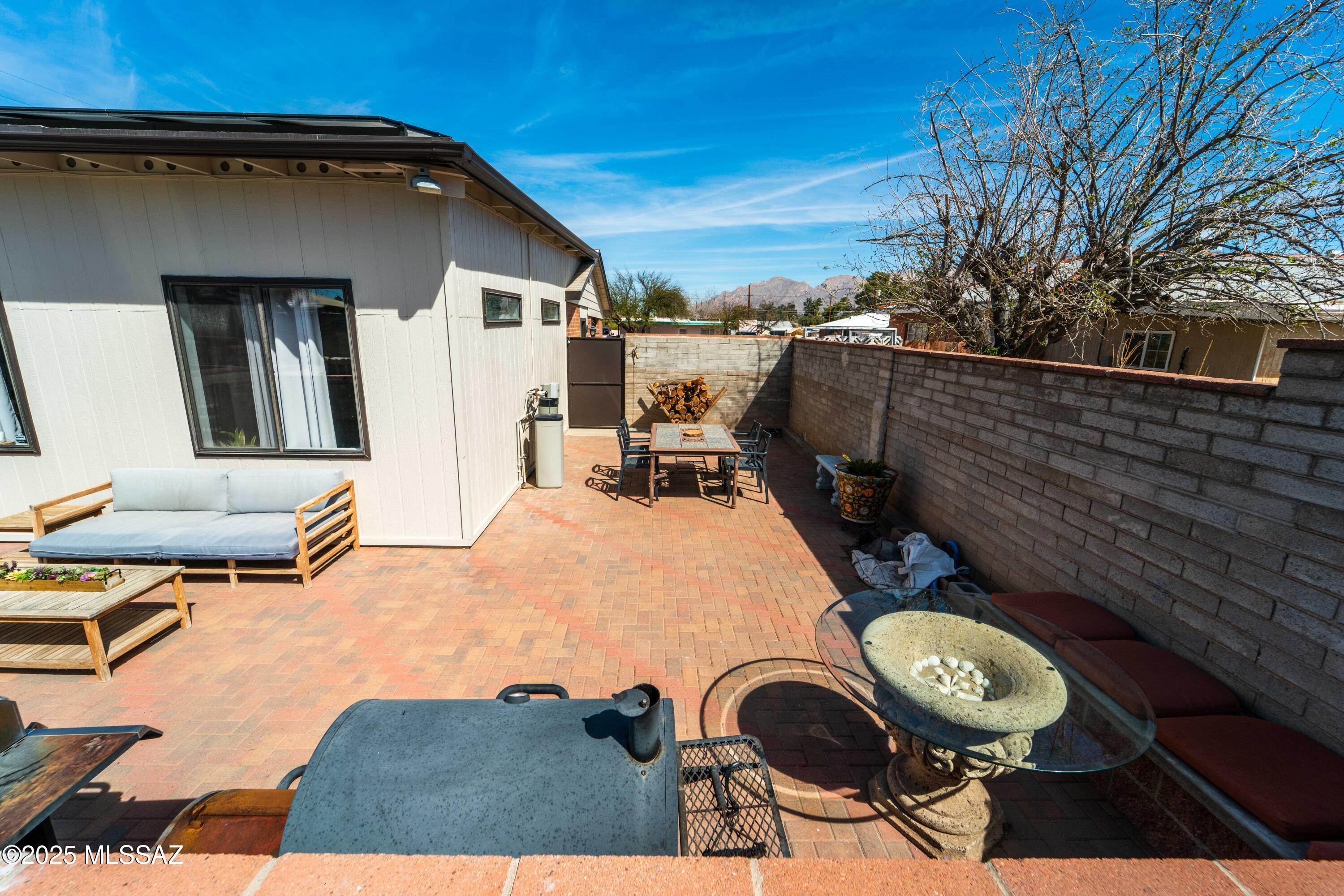 502 E Smoot Drive