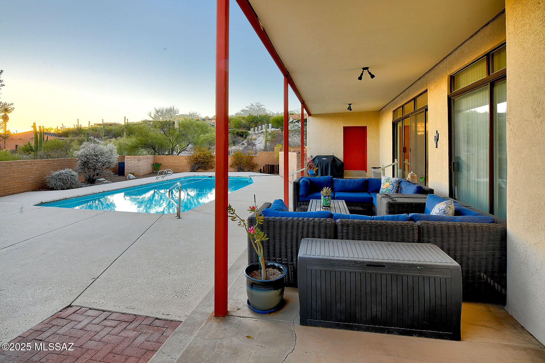 5717 E Paseo Cimarron