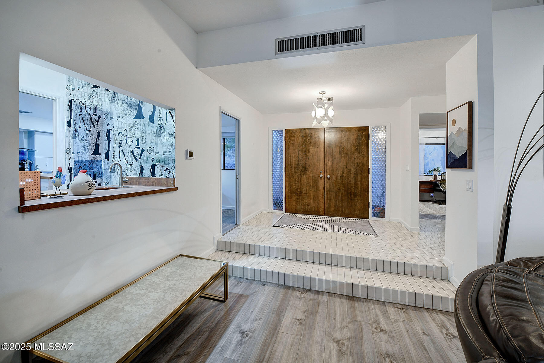 5717 E Paseo Cimarron