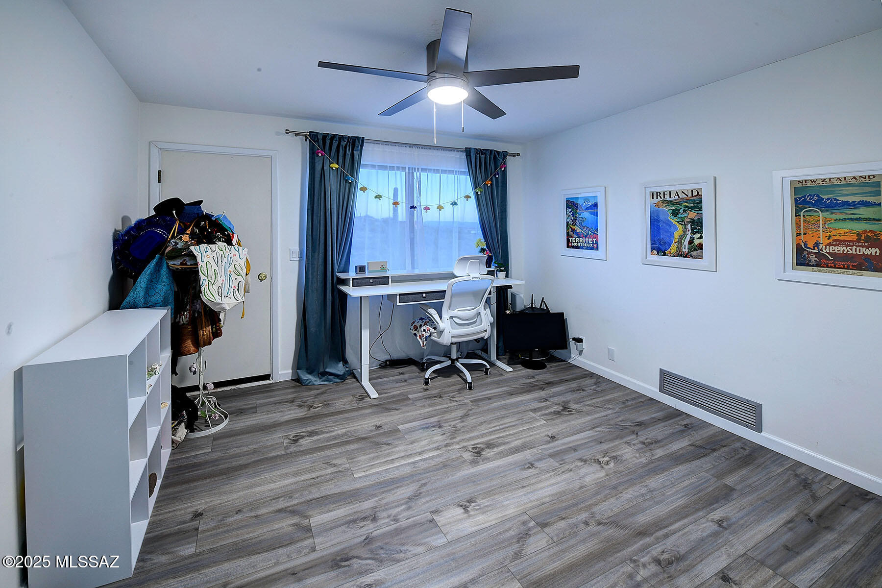 5717 E Paseo Cimarron