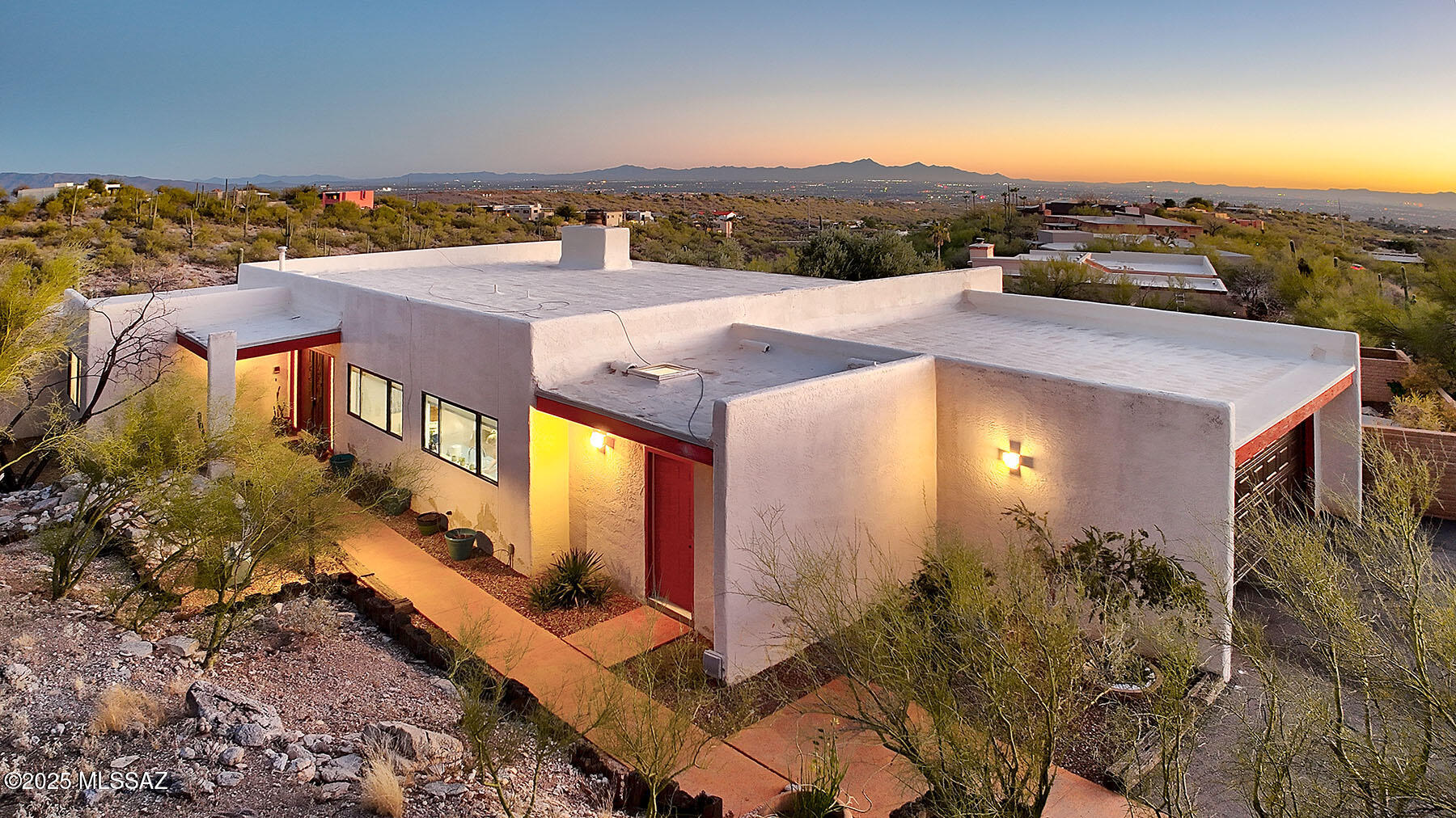 5717 E Paseo Cimarron