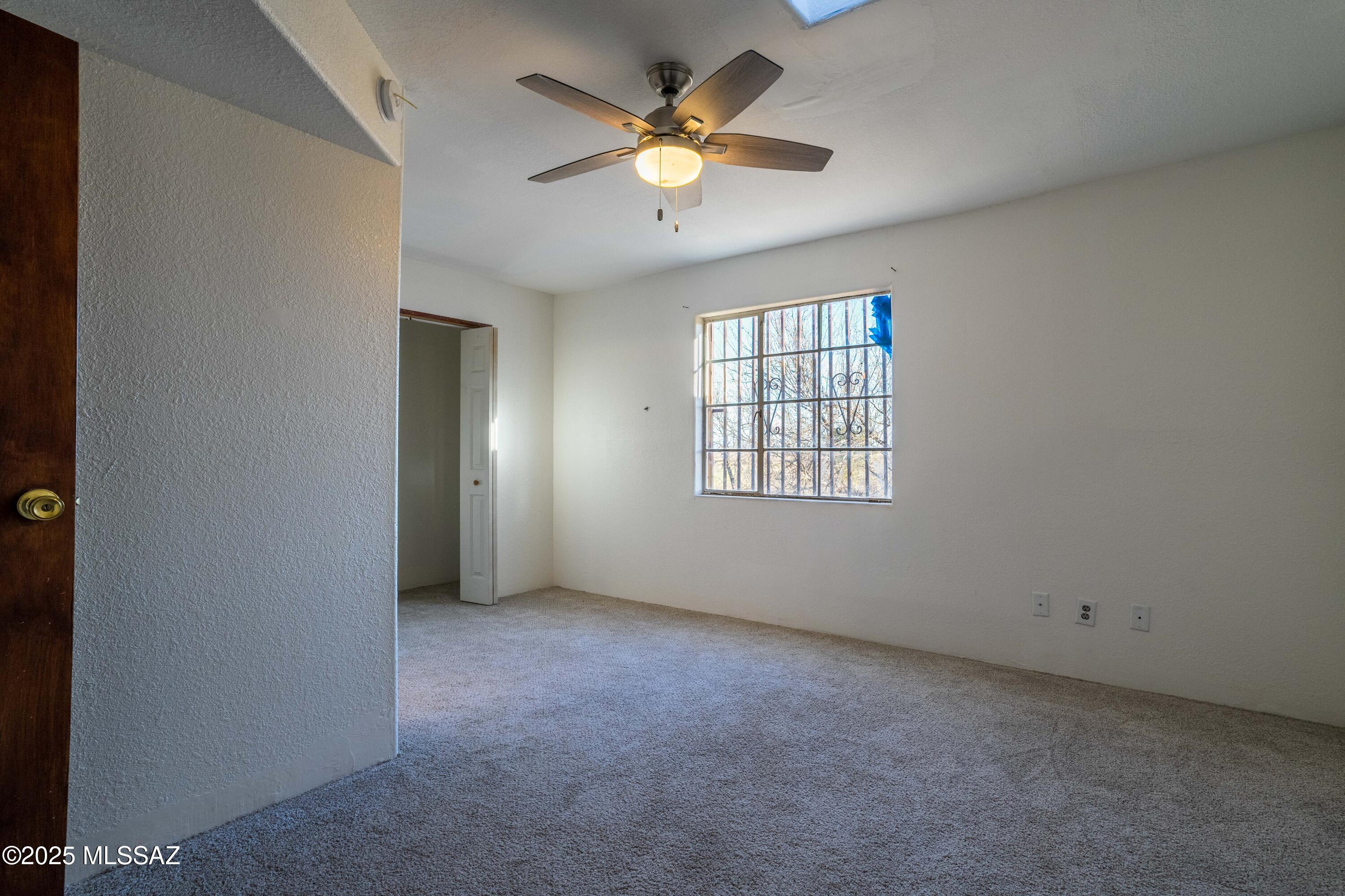 4120 W Calle Dos