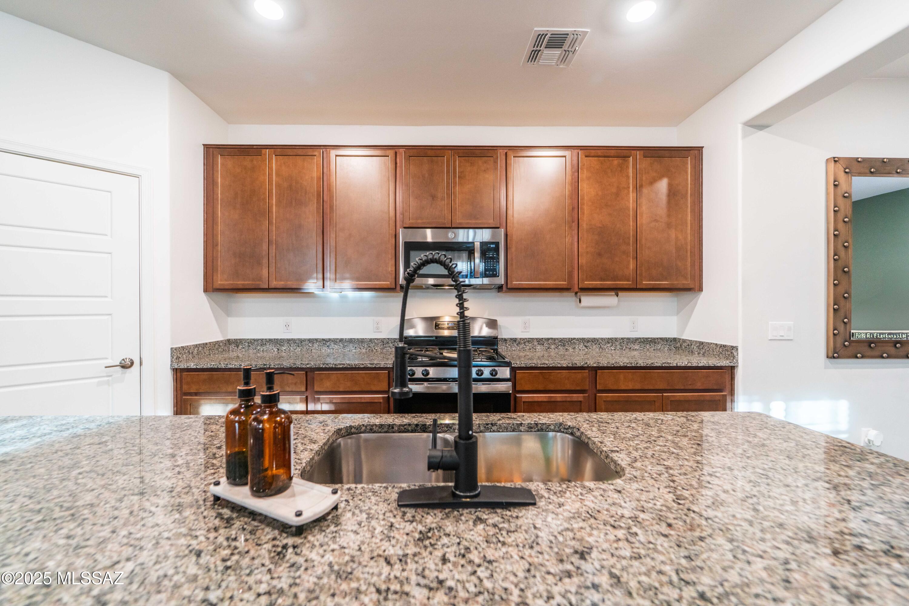 7119 W Ferntree Lane