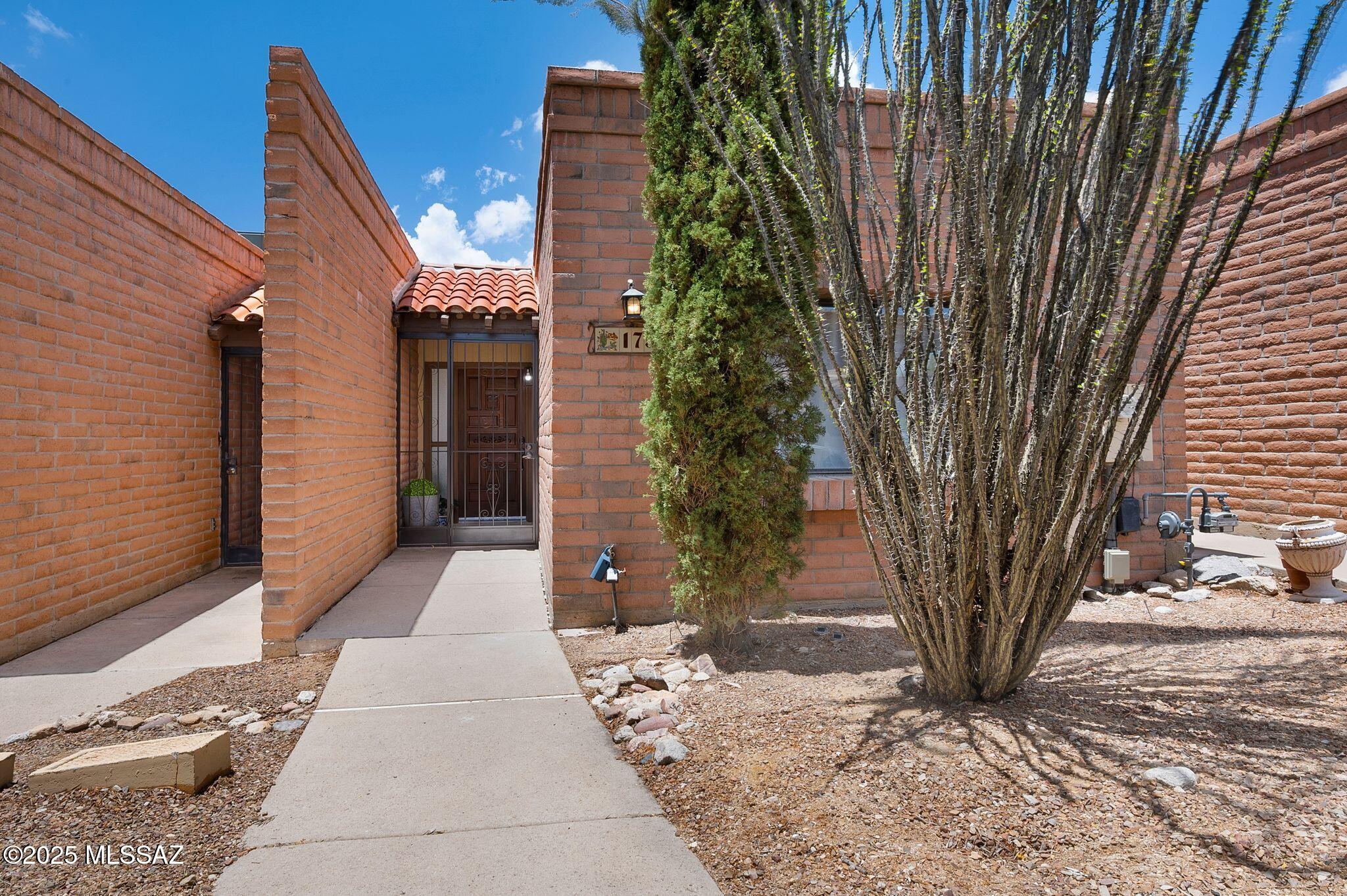 1759 W Dalehaven Circle