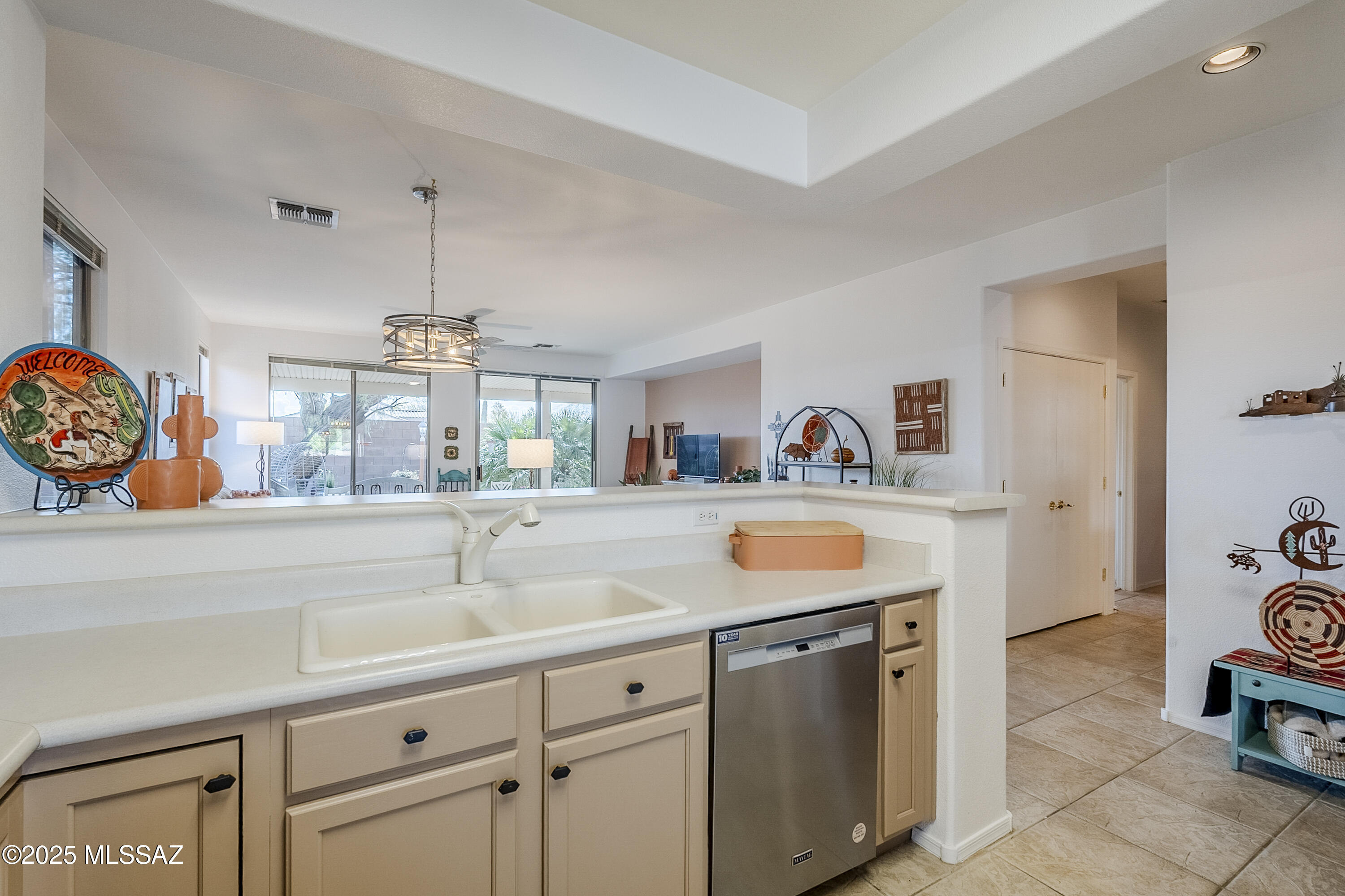 9326 N Desert Mist Lane