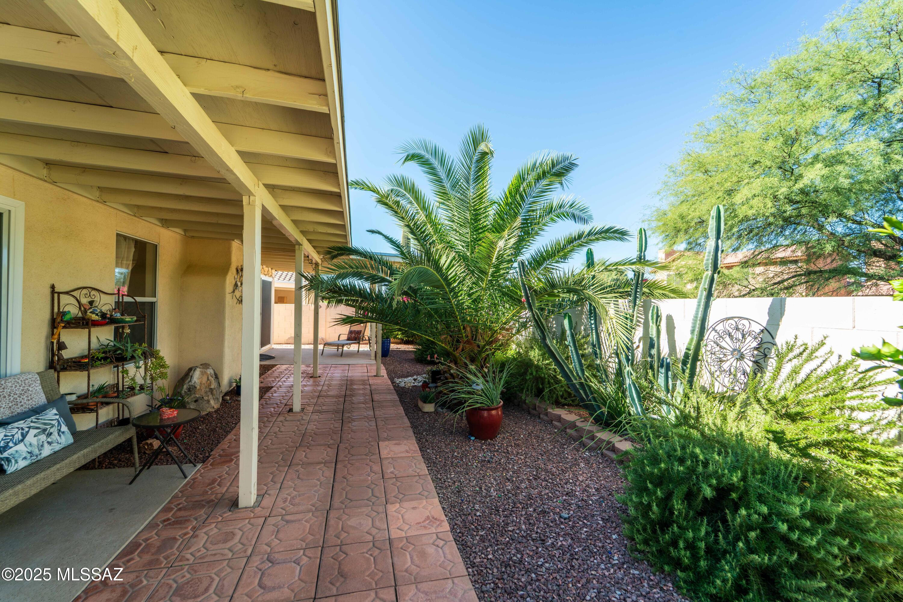 3673 W Thundercloud Loop