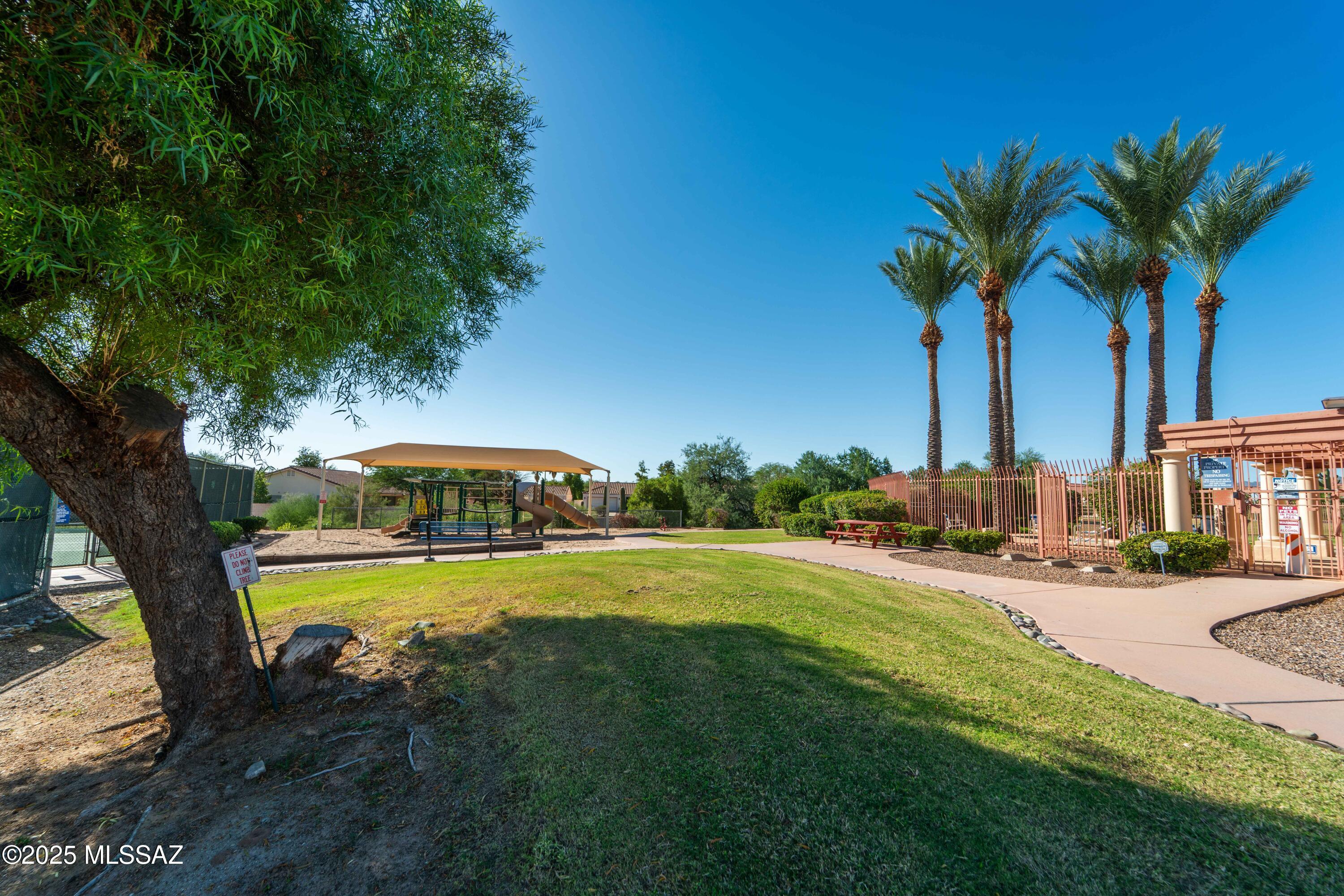 3673 W Thundercloud Loop