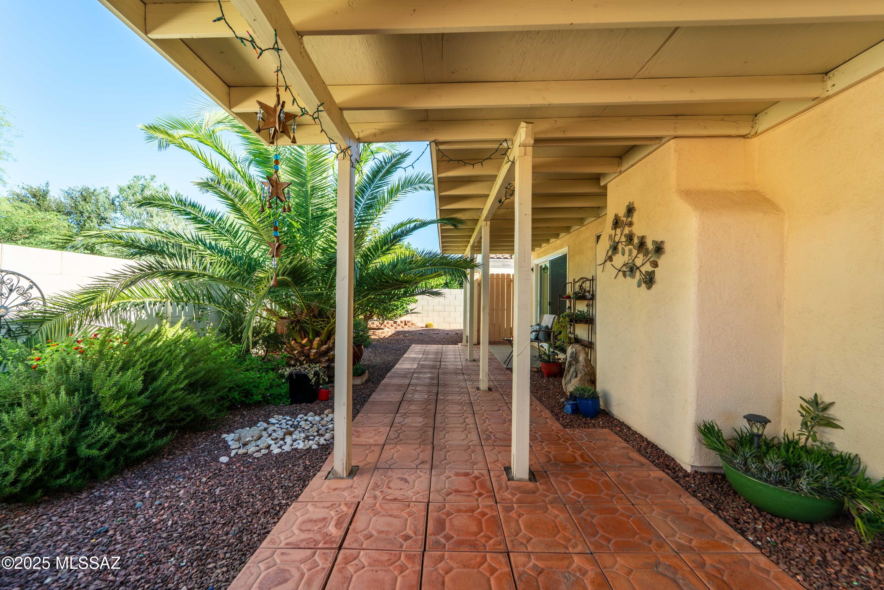 3673 W Thundercloud Loop