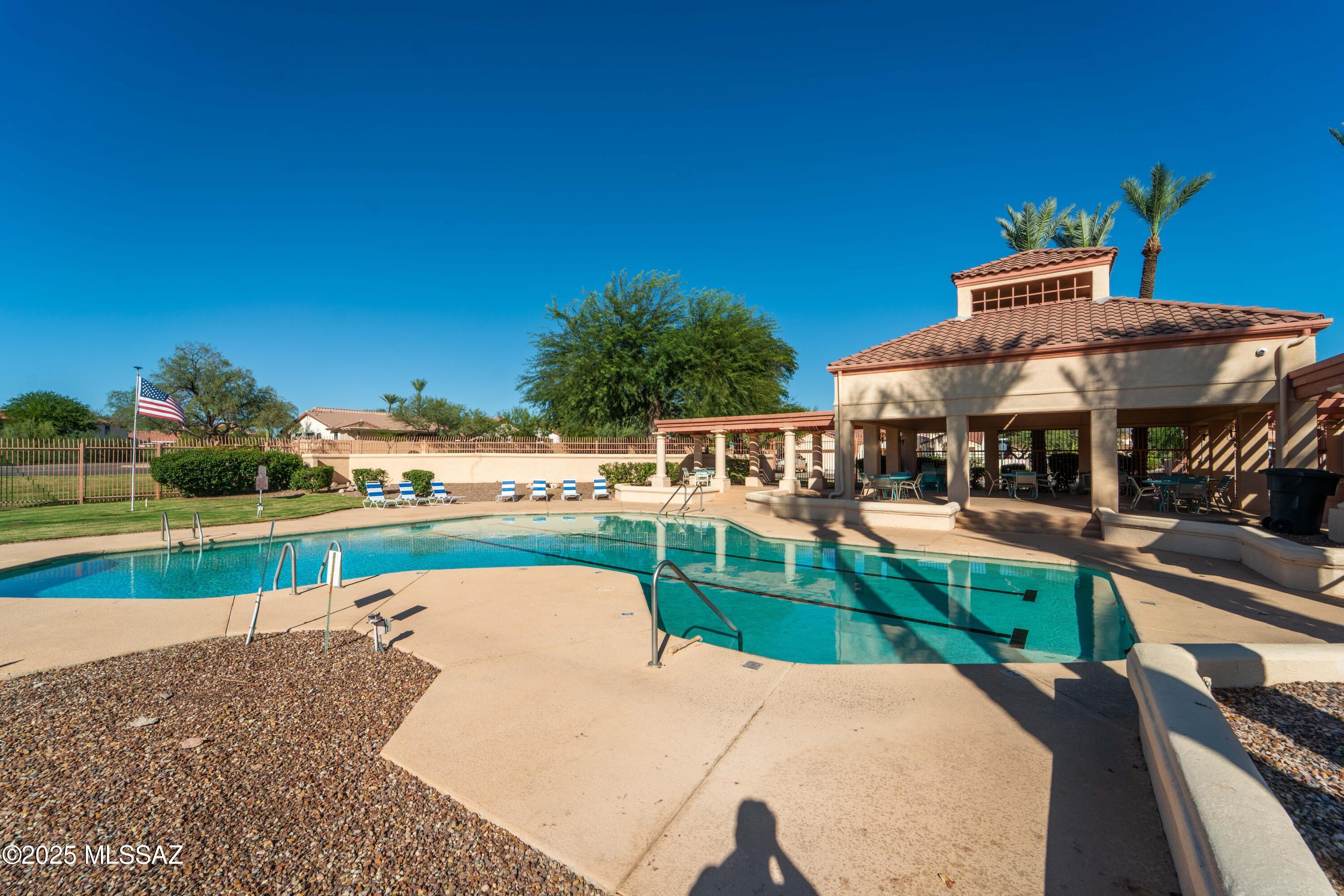 3673 W Thundercloud Loop