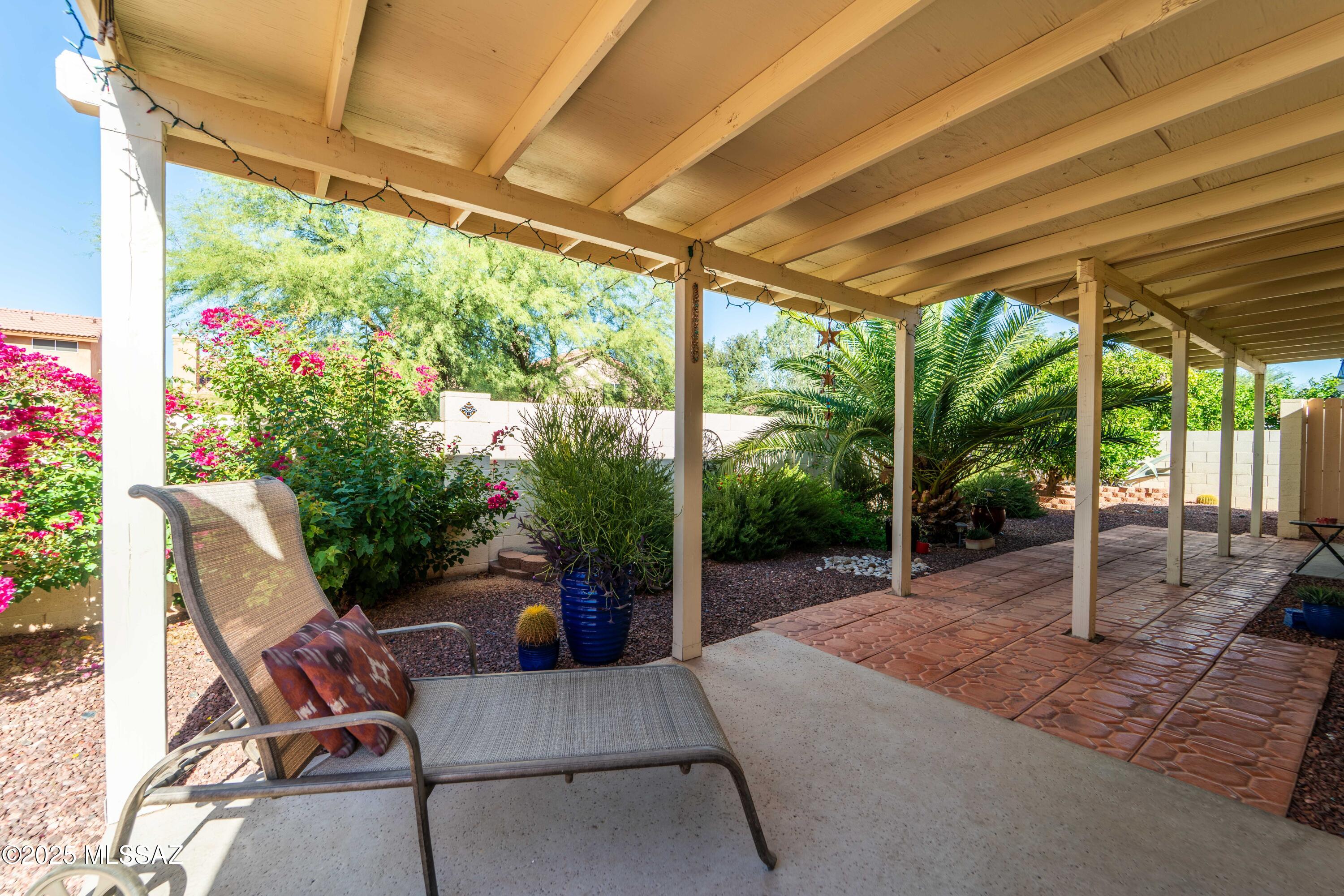 3673 W Thundercloud Loop