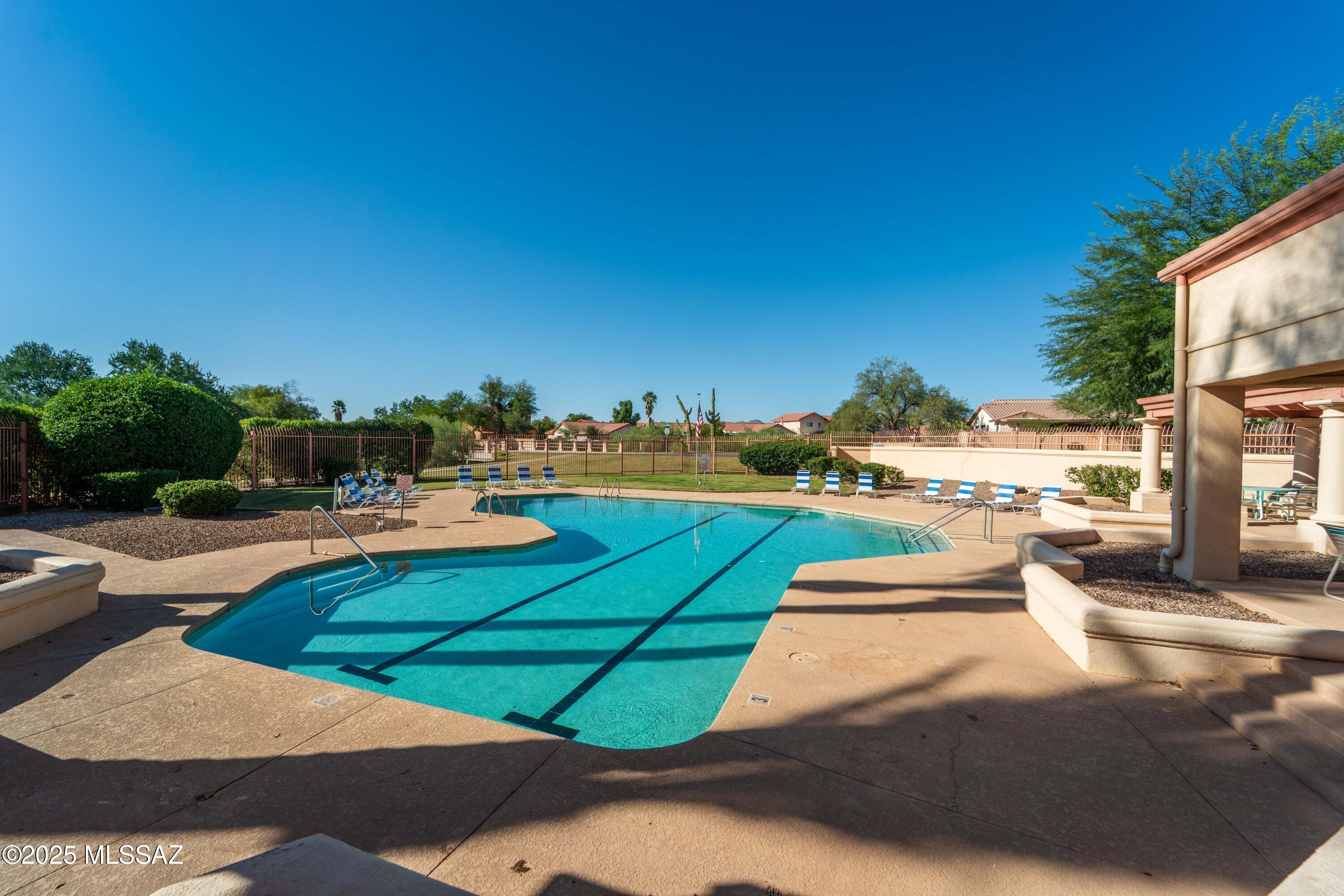 3673 W Thundercloud Loop