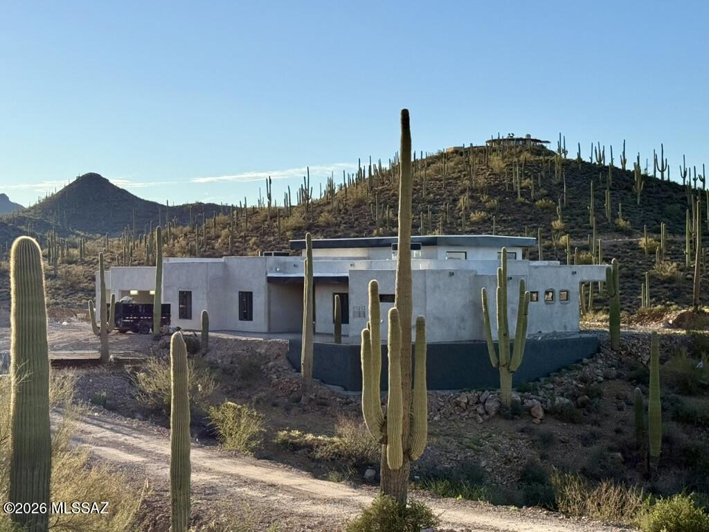 5931 W El Camino Del Cerro