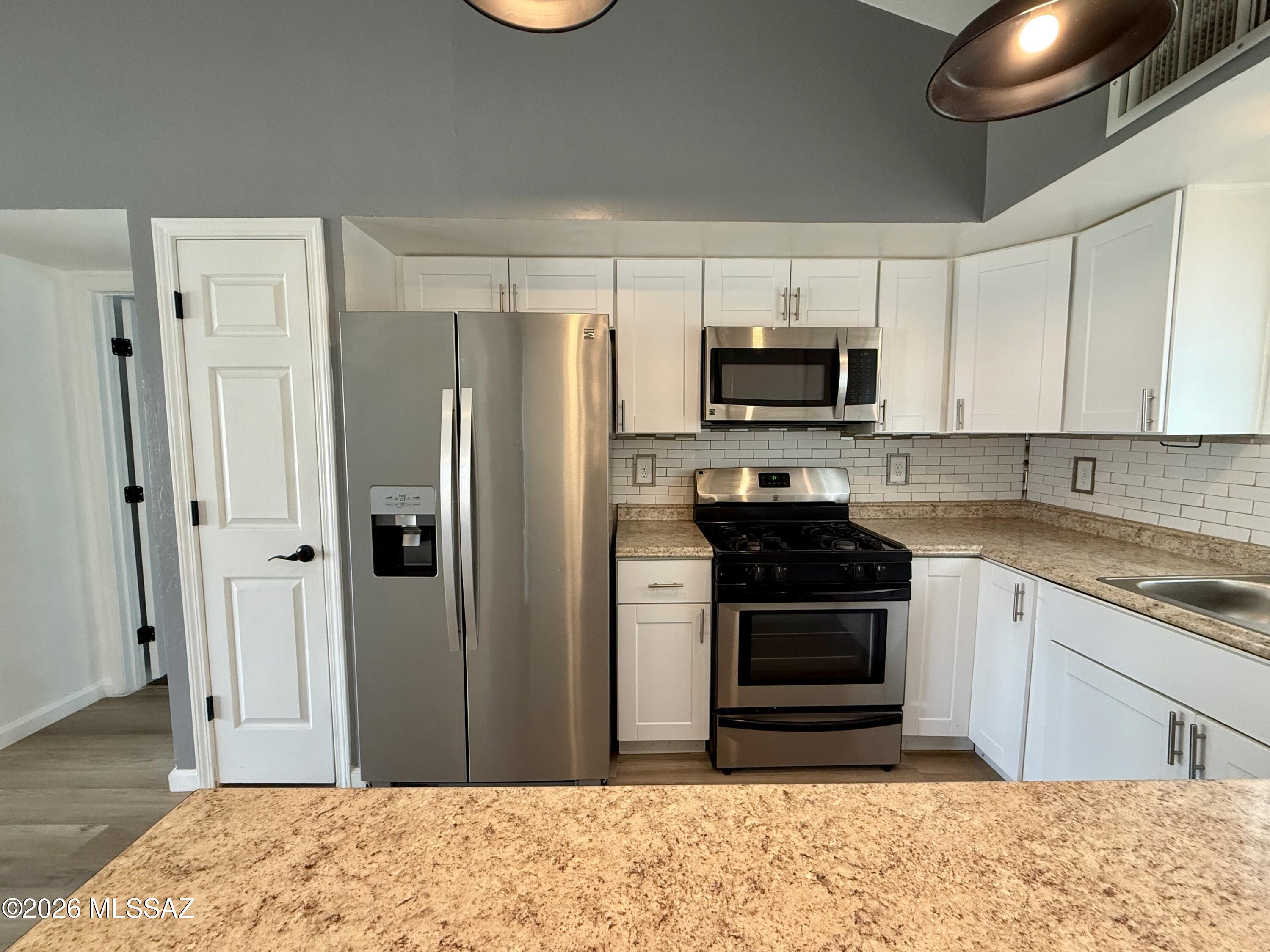 7111 S Camino Libertad