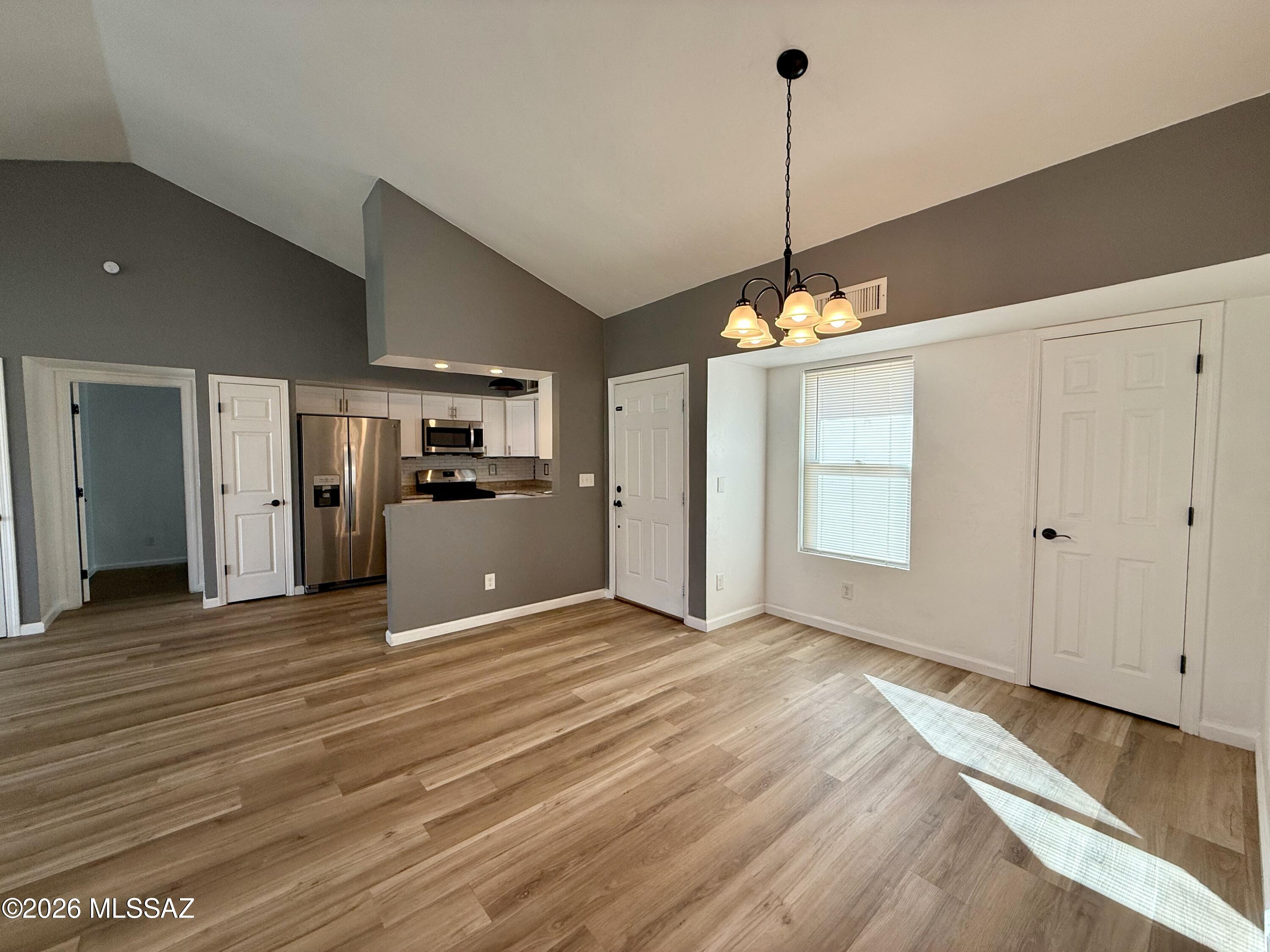 7111 S Camino Libertad