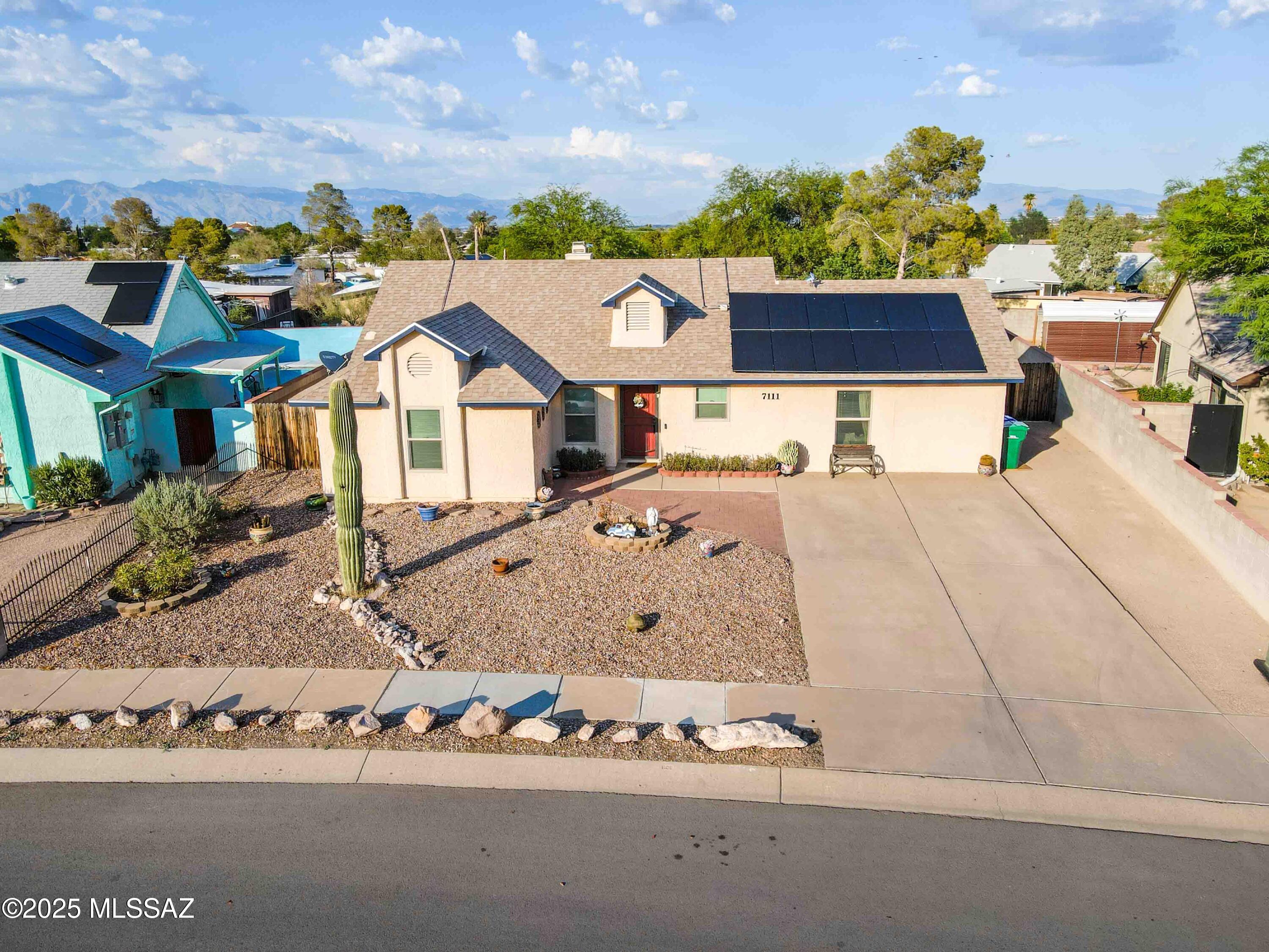 7111 S Camino Libertad