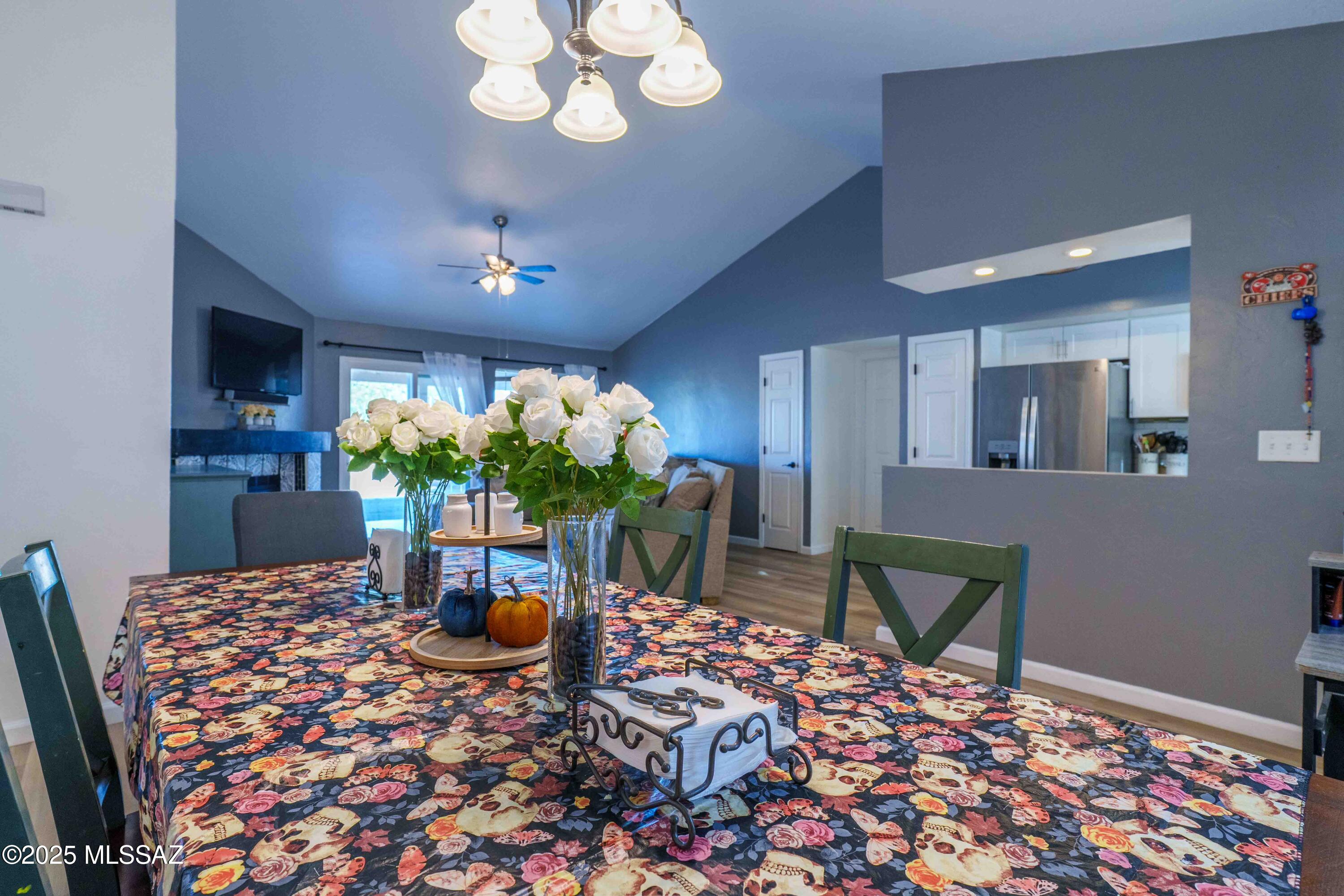 7111 S Camino Libertad