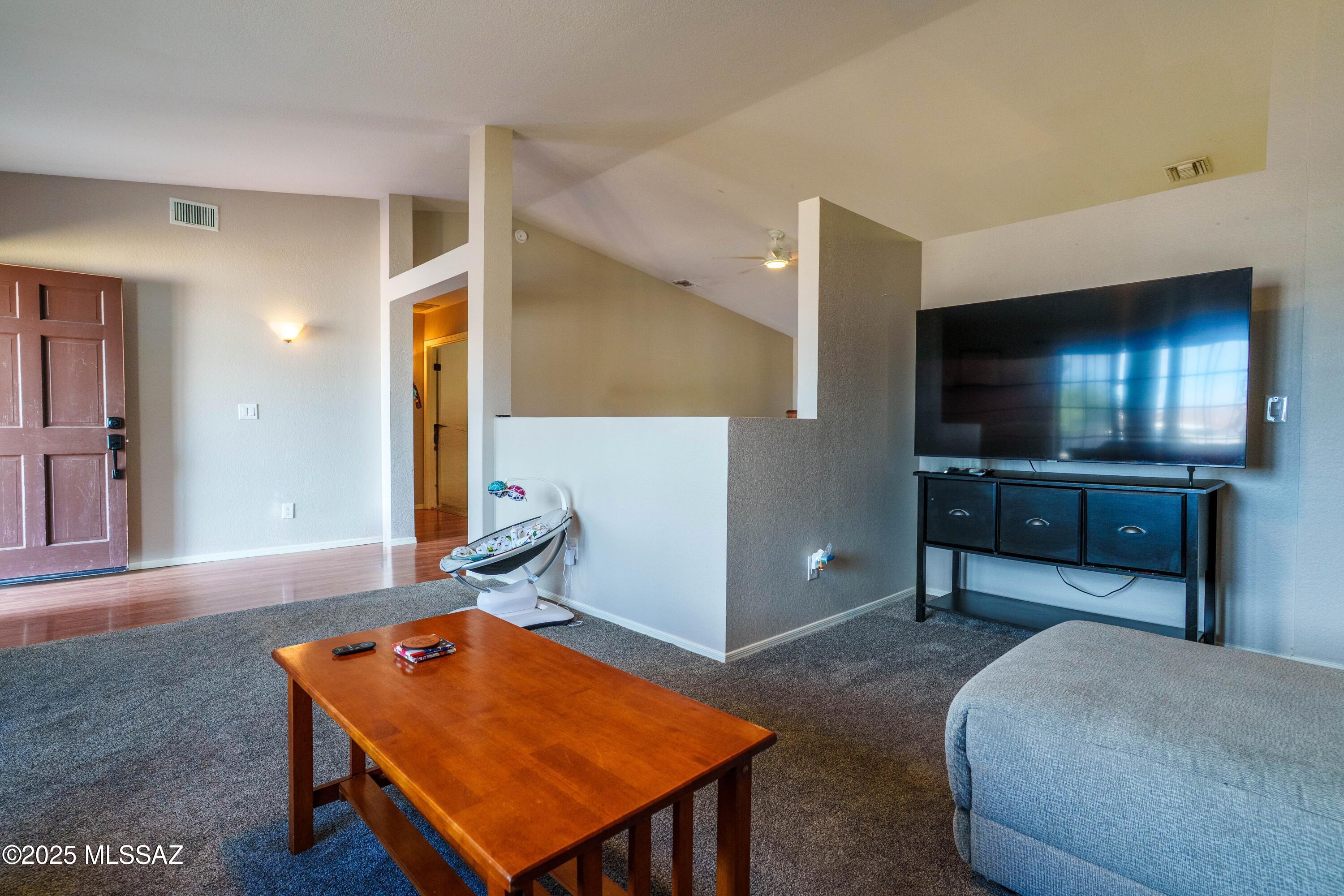 2152 W Jackalope Place