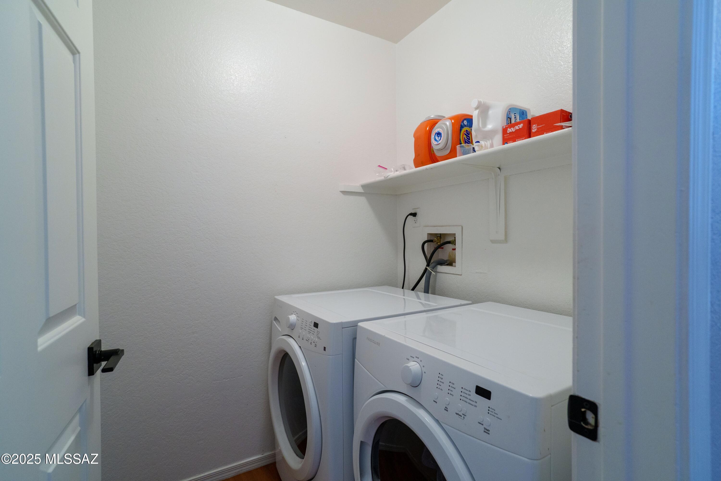 2152 W Jackalope Place