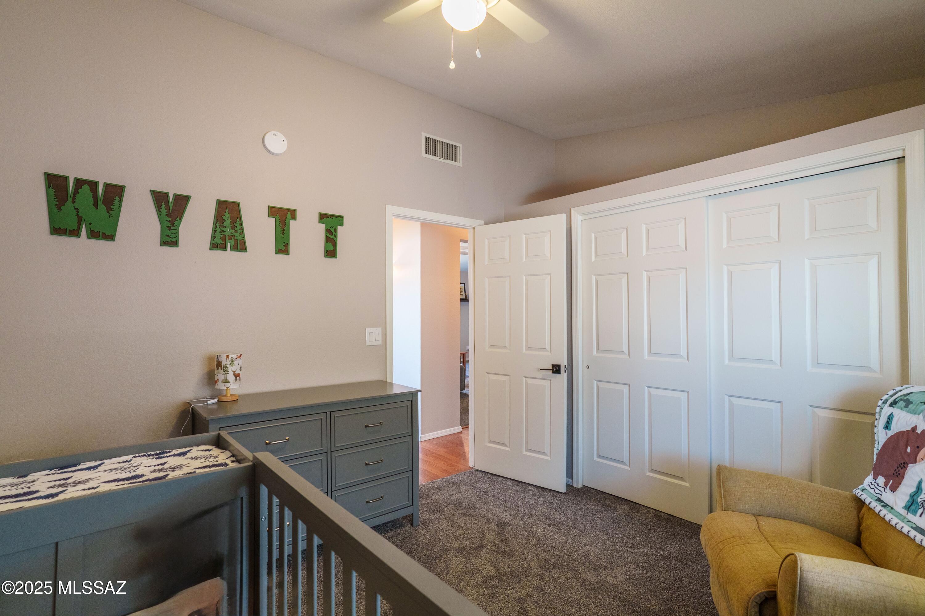 2152 W Jackalope Place