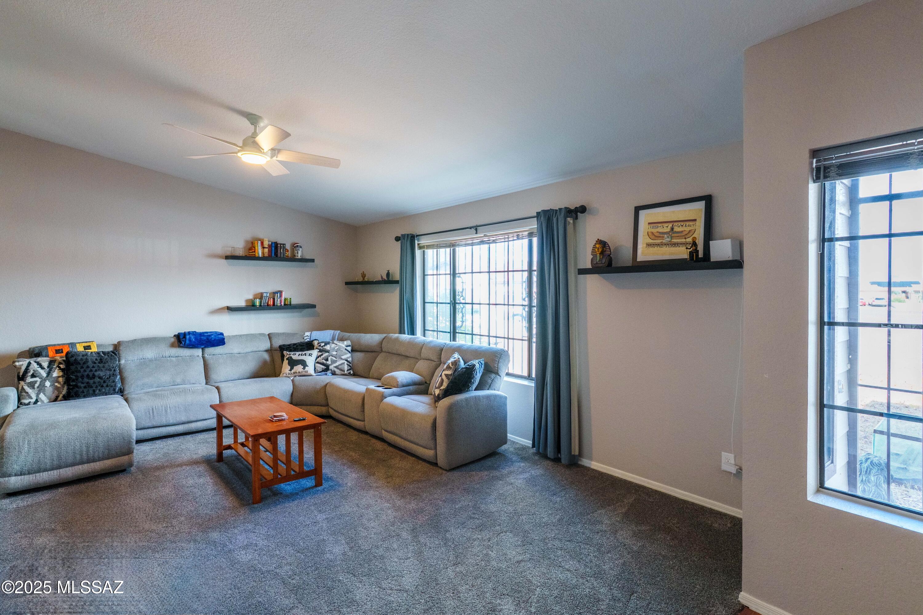 2152 W Jackalope Place