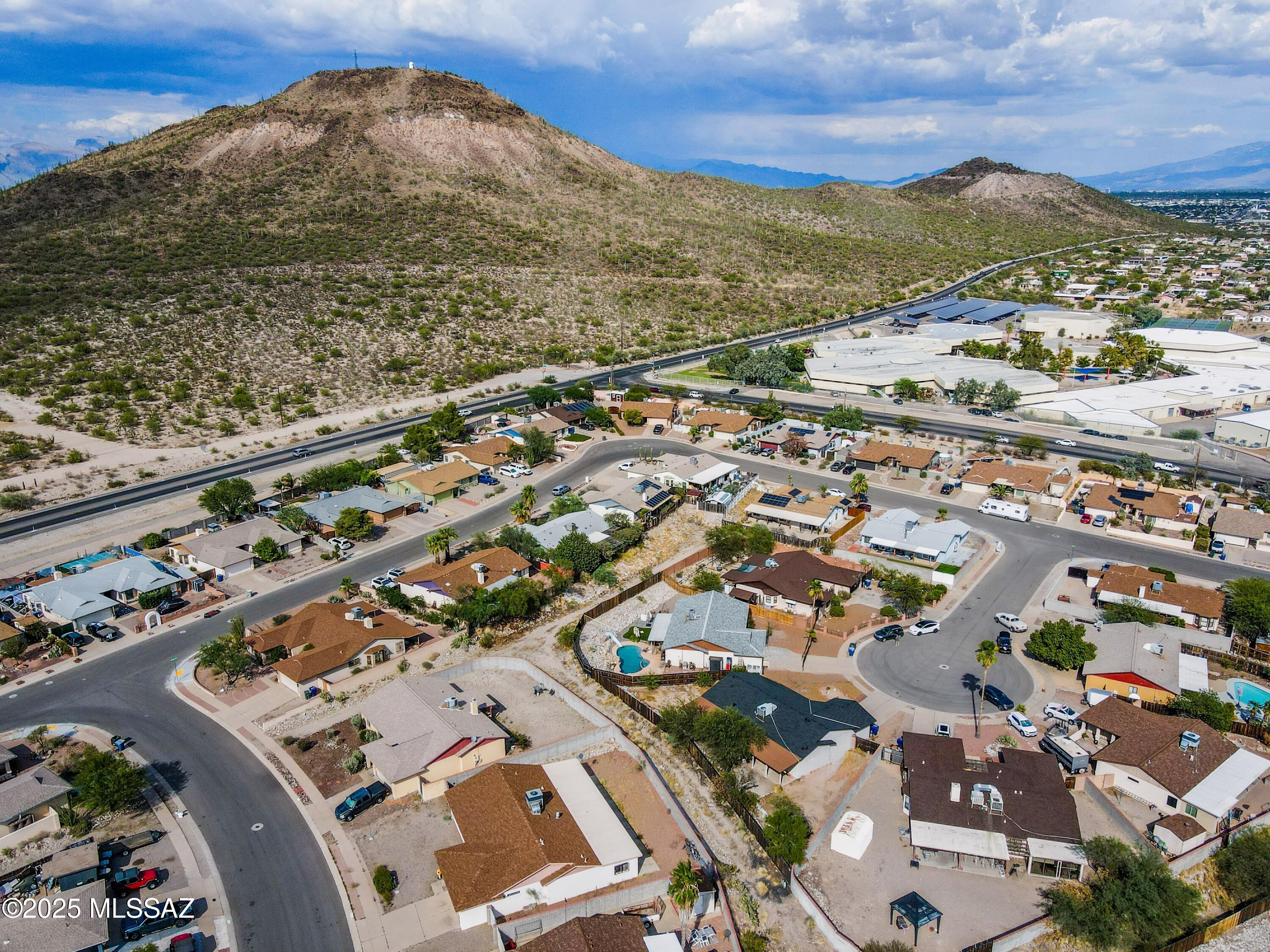 2152 W Jackalope Place