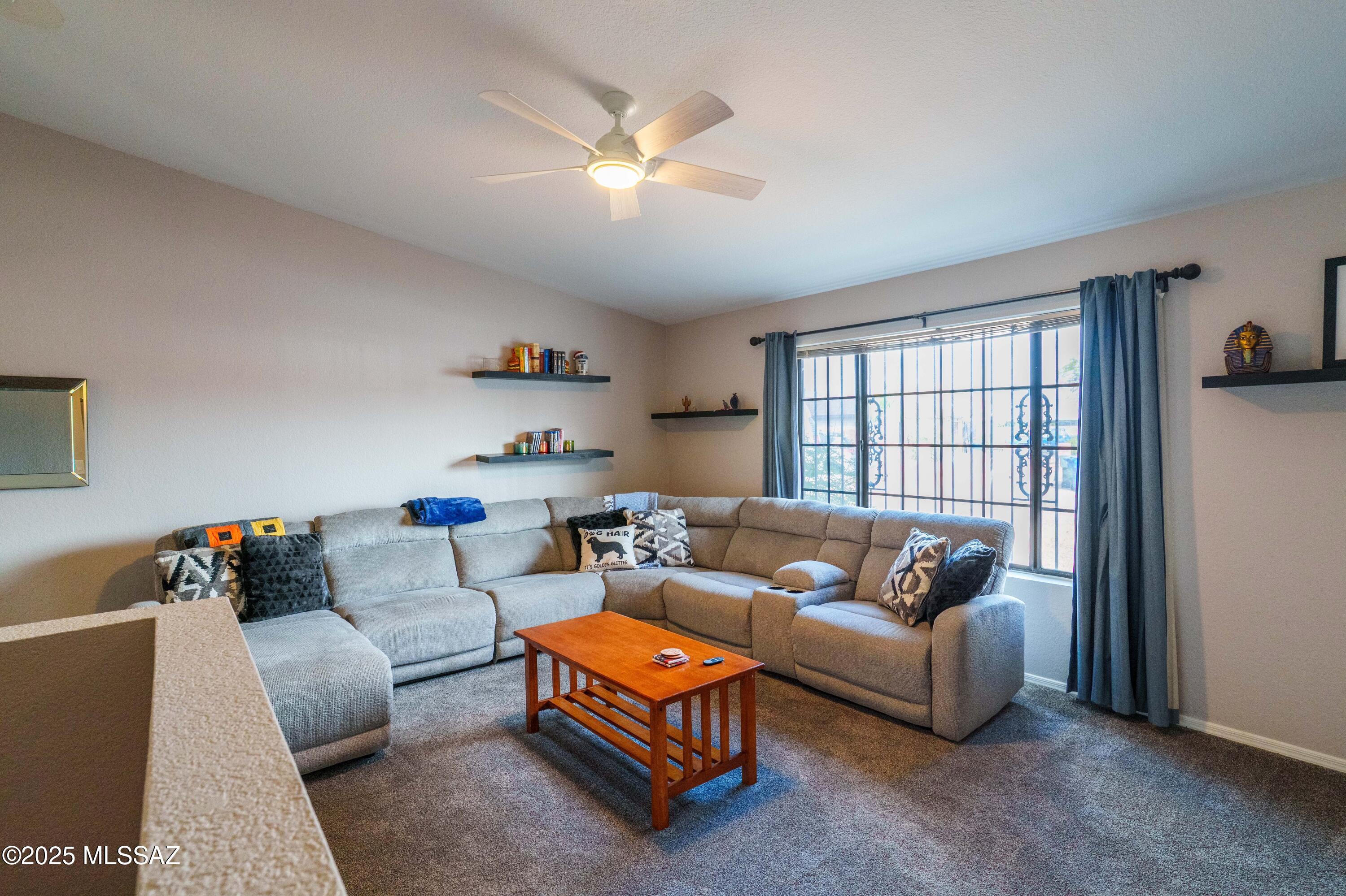 2152 W Jackalope Place