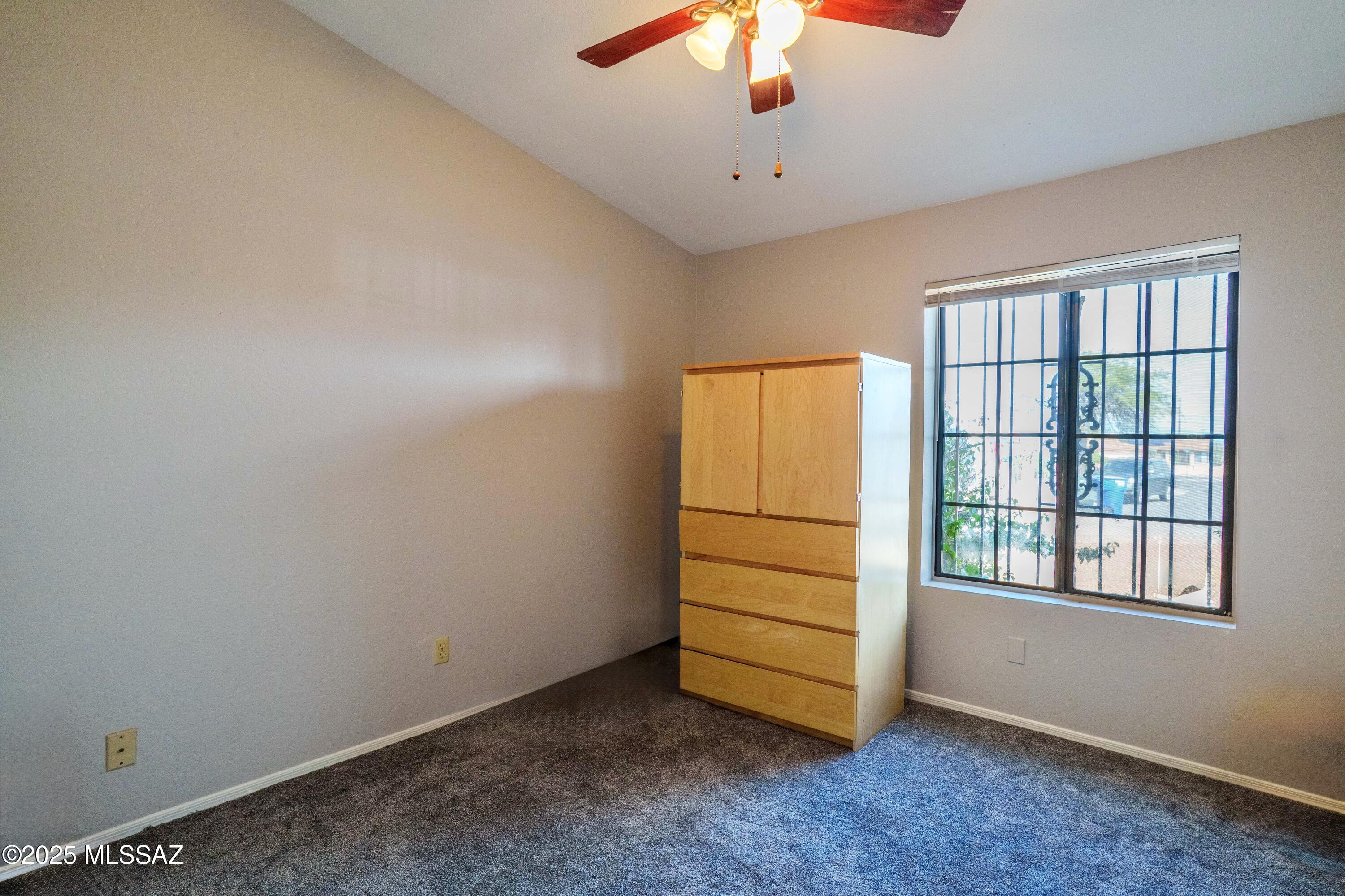 2152 W Jackalope Place