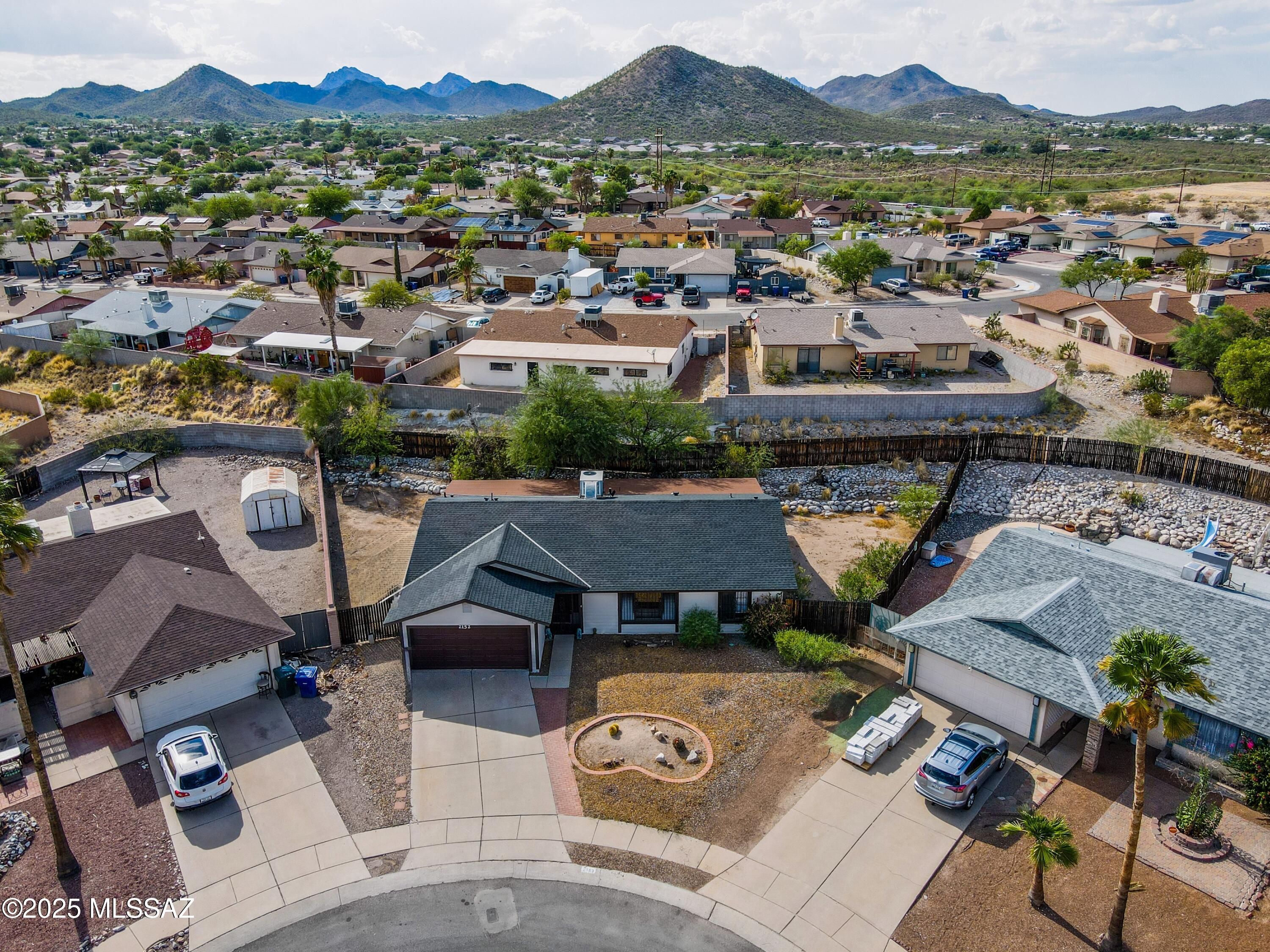 2152 W Jackalope Place