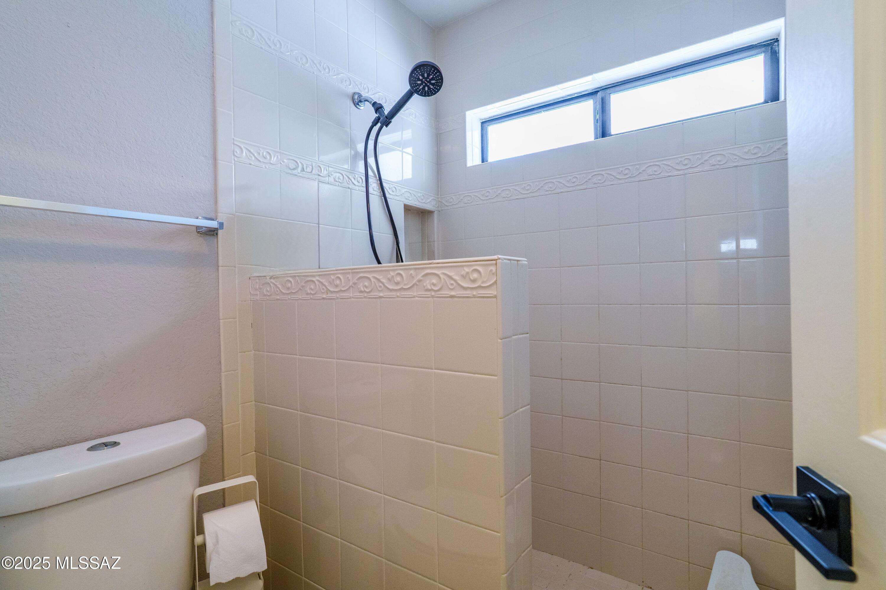 2152 W Jackalope Place