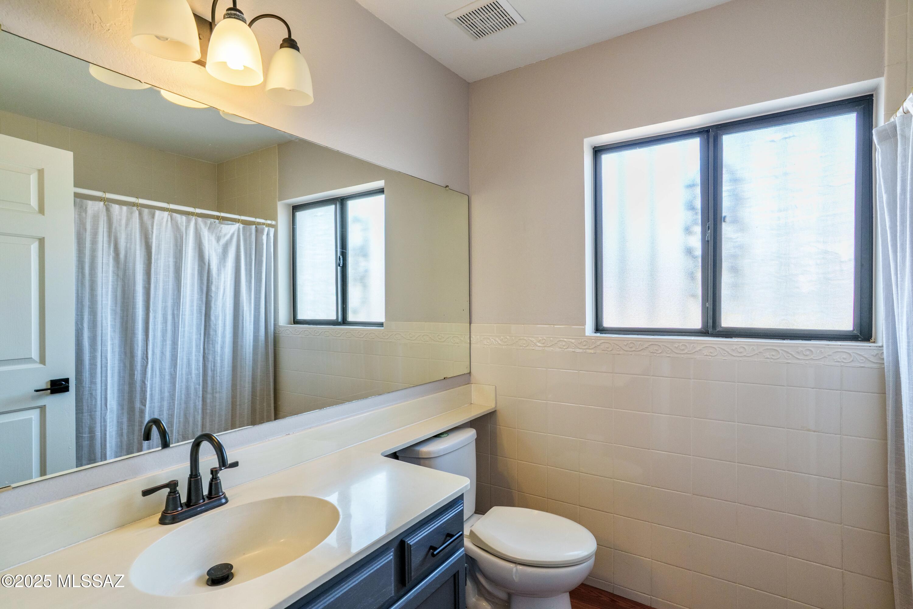 2152 W Jackalope Place