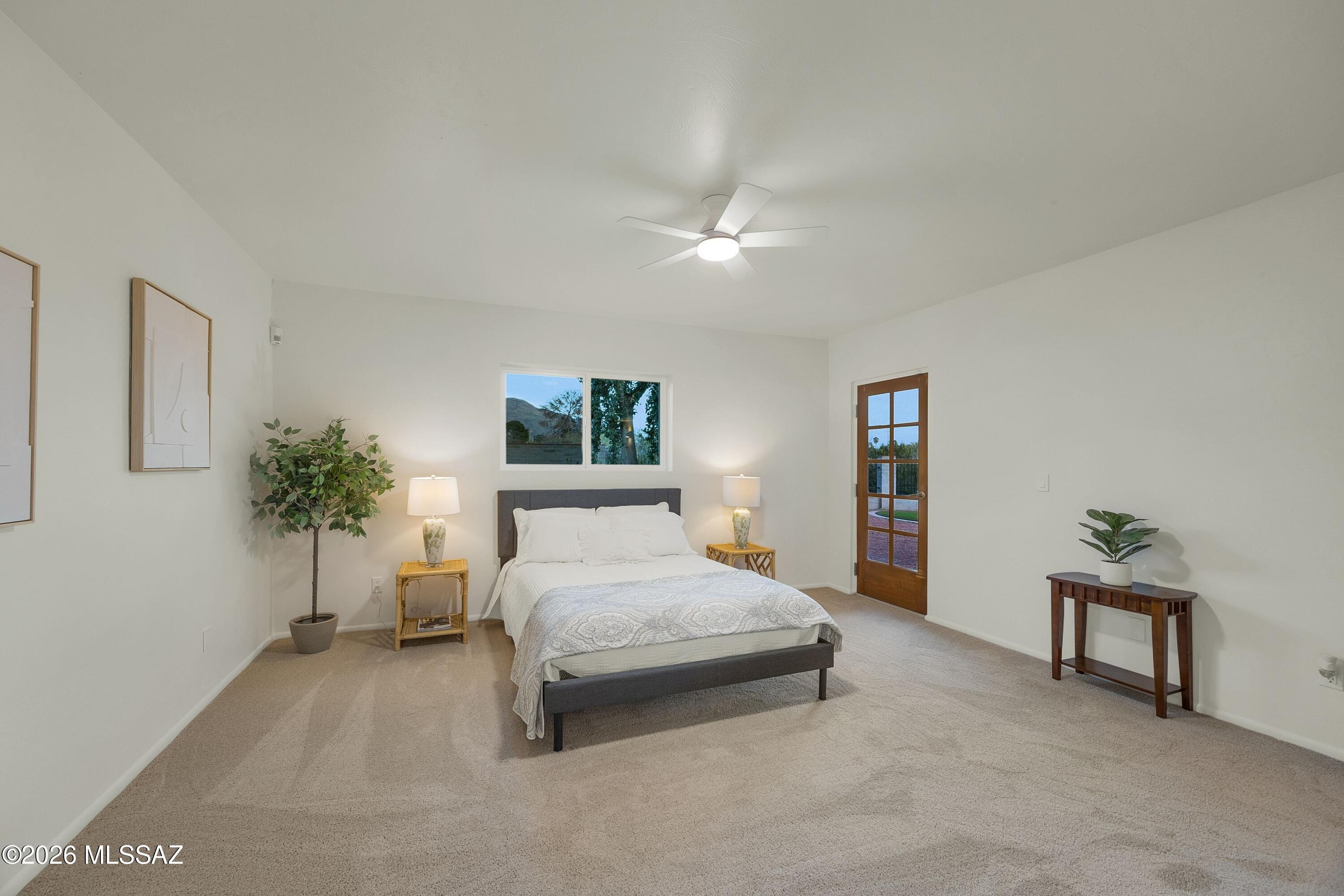 8020 N La Oesta Avenue