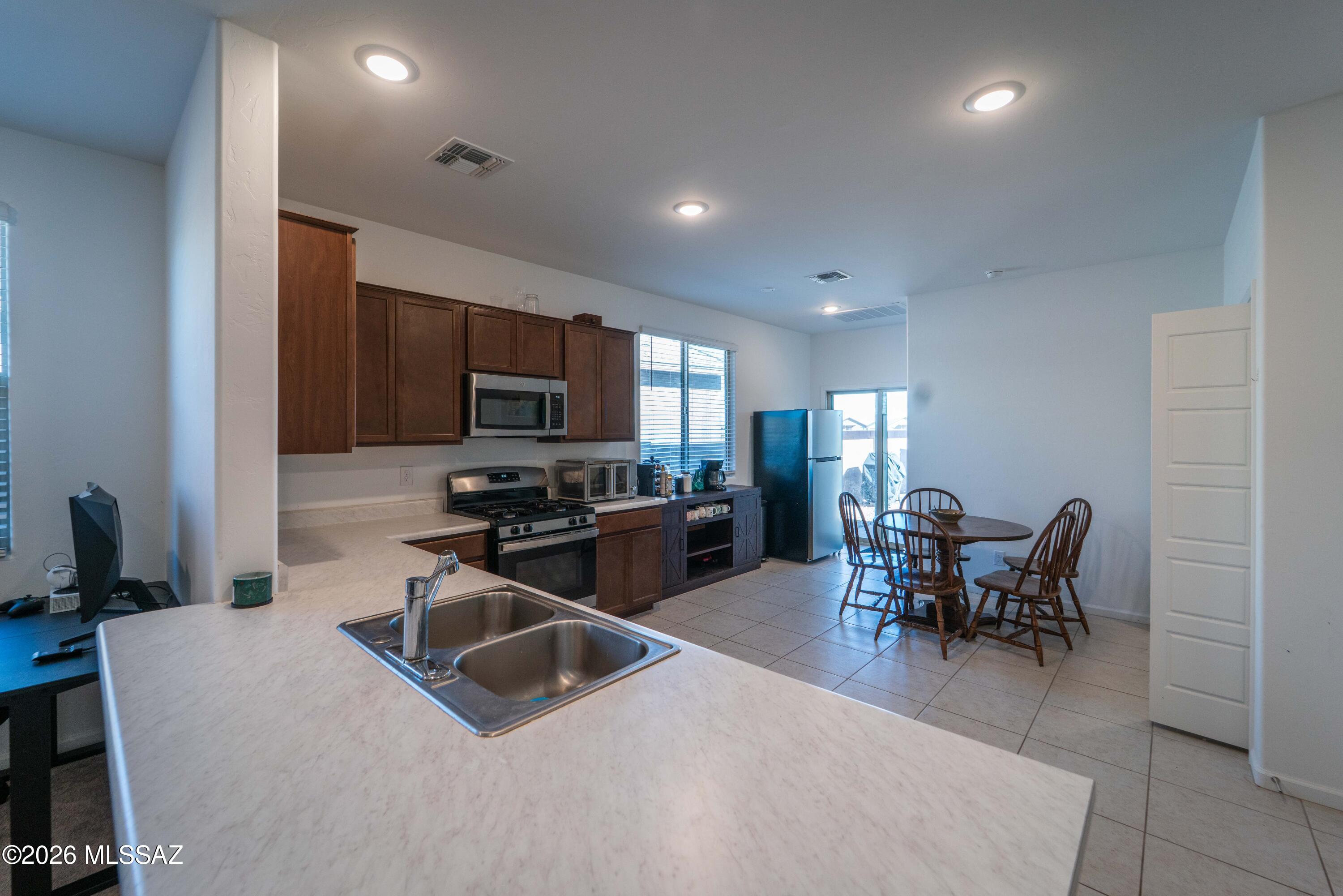 21968 E Thunderhead Drive