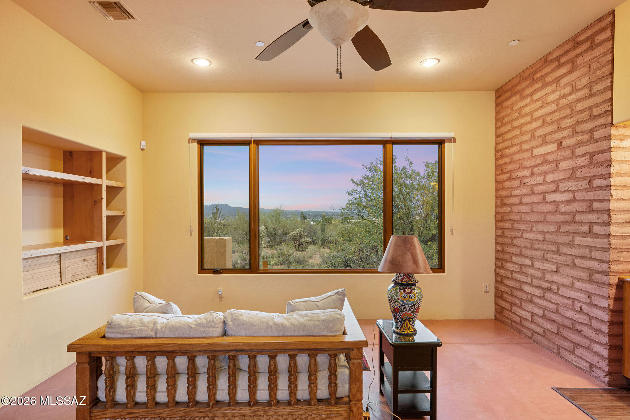 6320 N Happy Trail