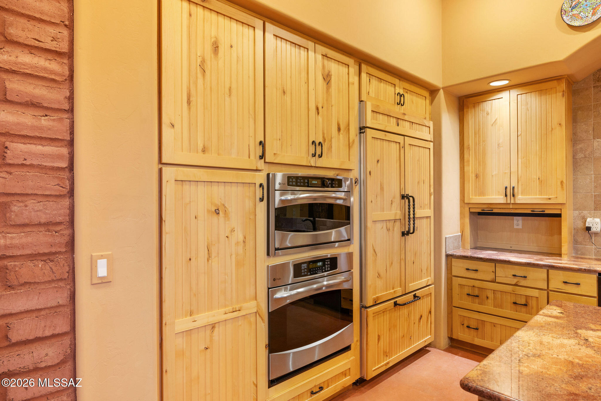 6320 N Happy Trail