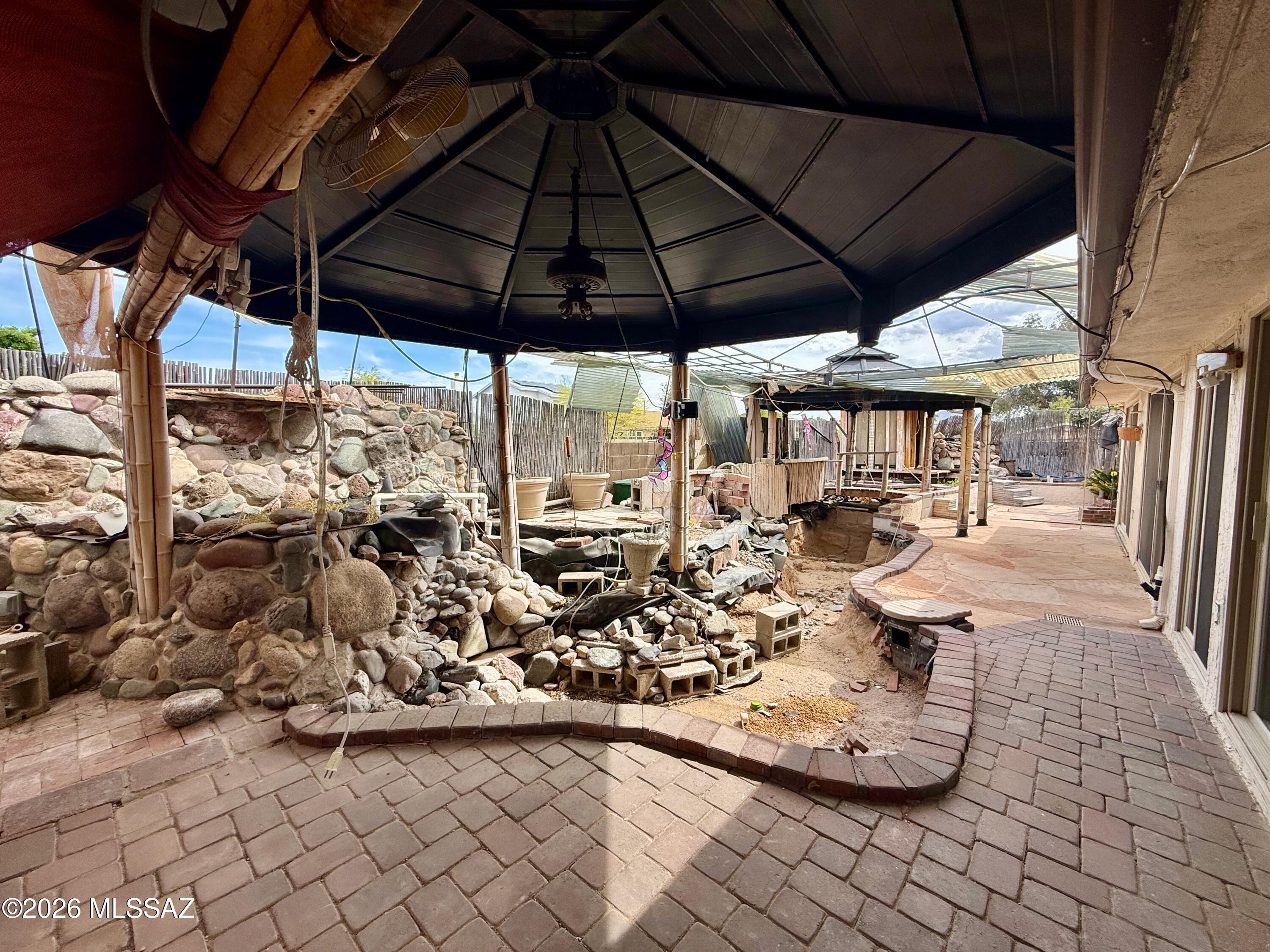 9118 N Eaglestone Loop