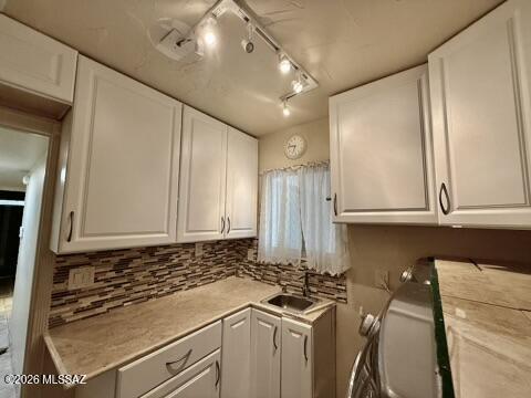 9118 N Eaglestone Loop