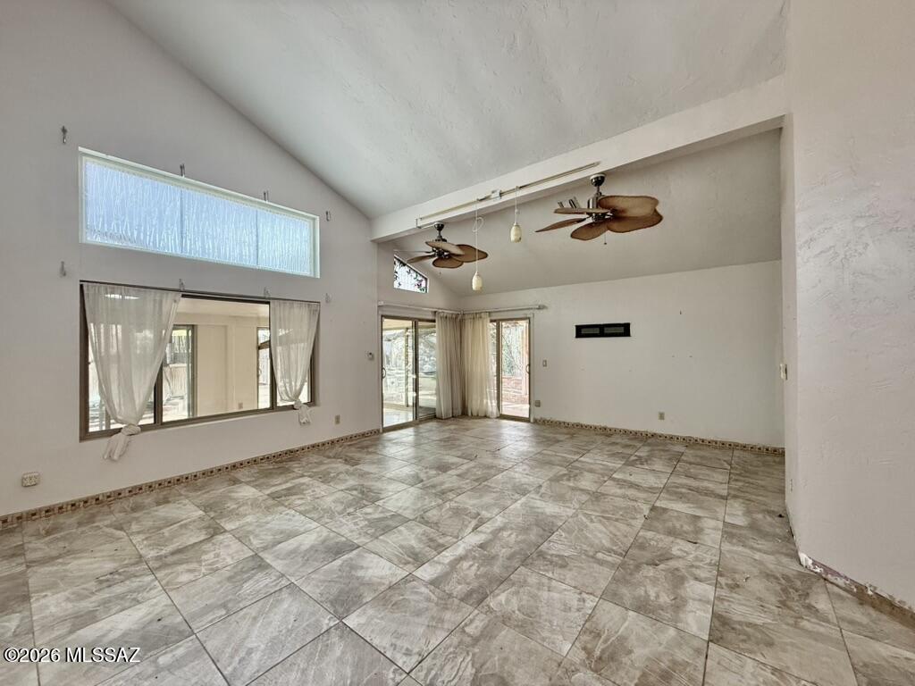 9118 N Eaglestone Loop