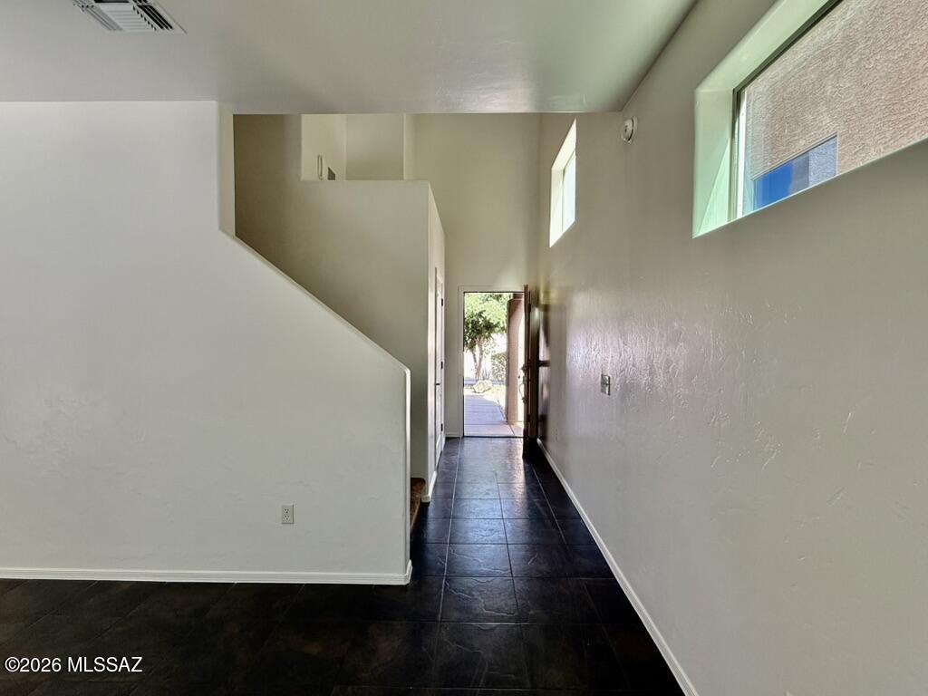5525 N Quiet Dream Avenue