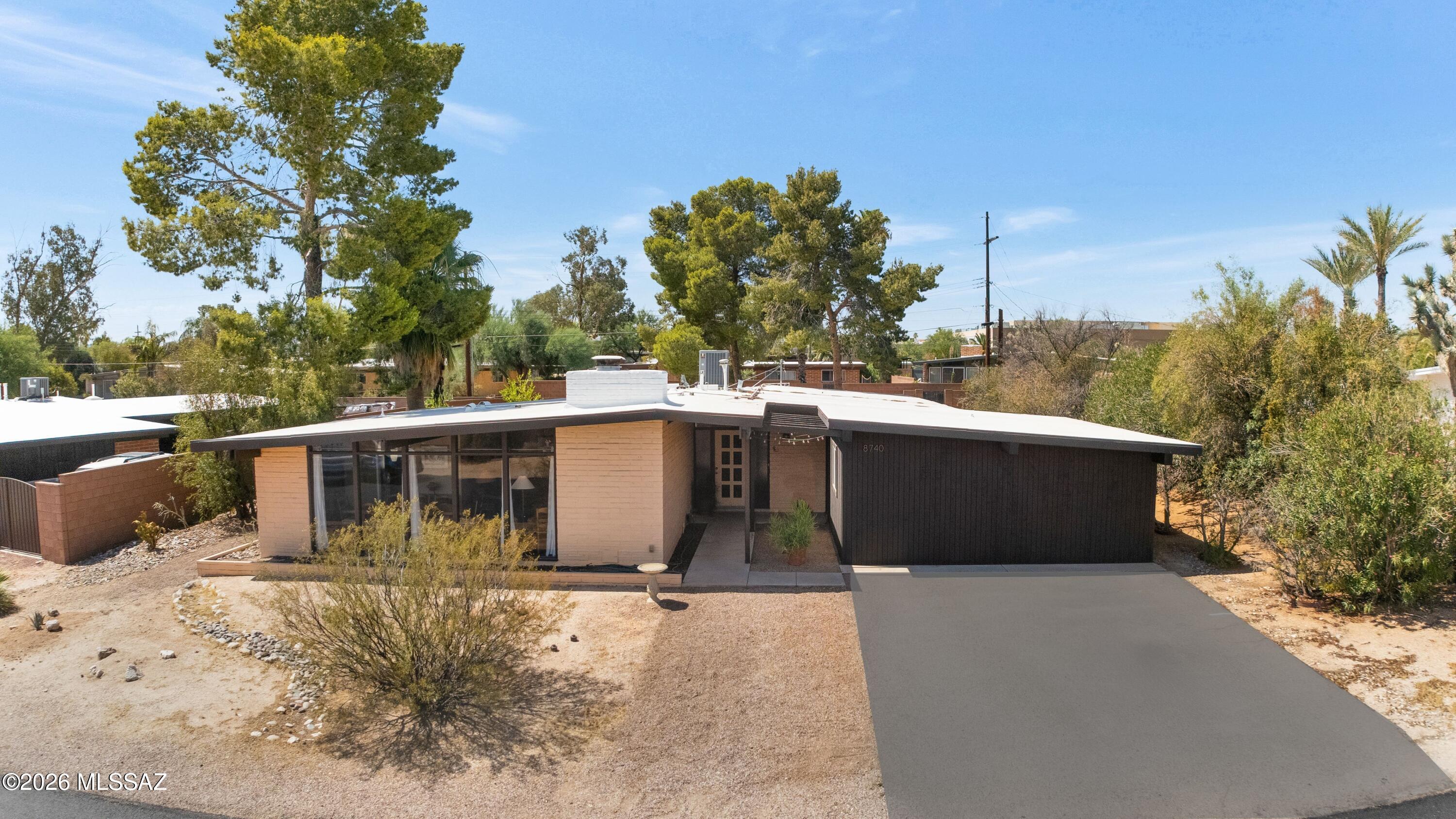 8740 E Dexter Drive