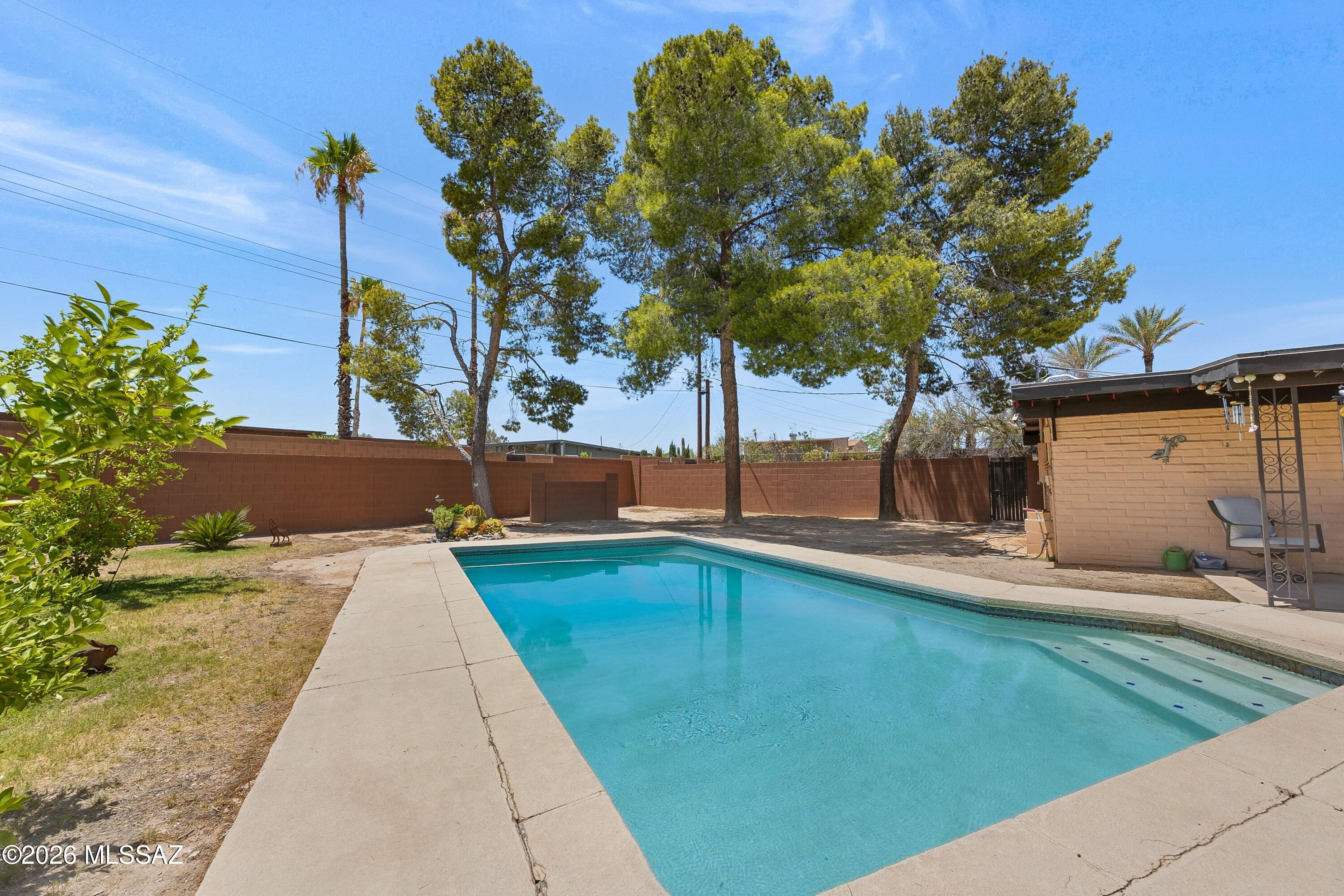 8740 E Dexter Drive