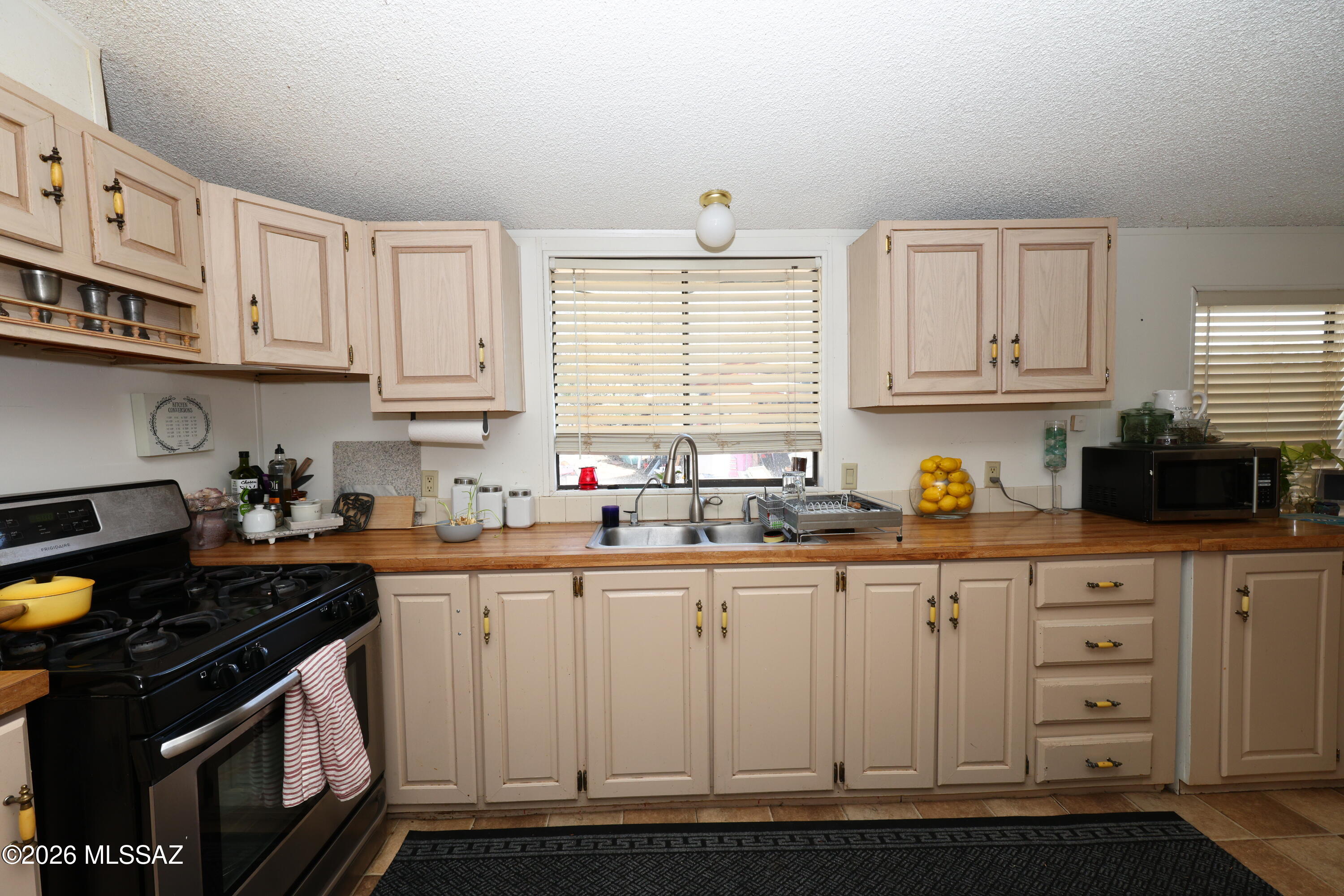 3517 E Hawser