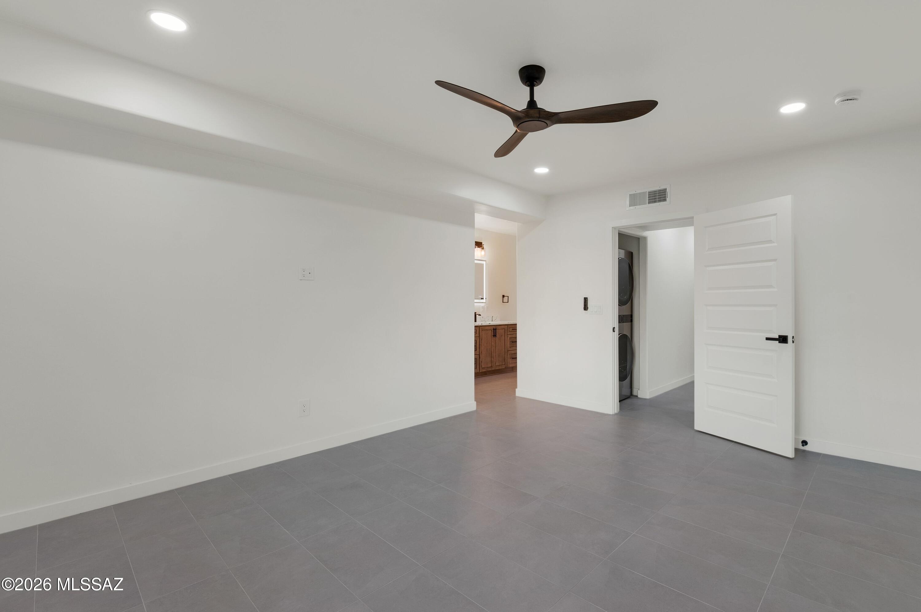 5371 N Paseo De La Tirada